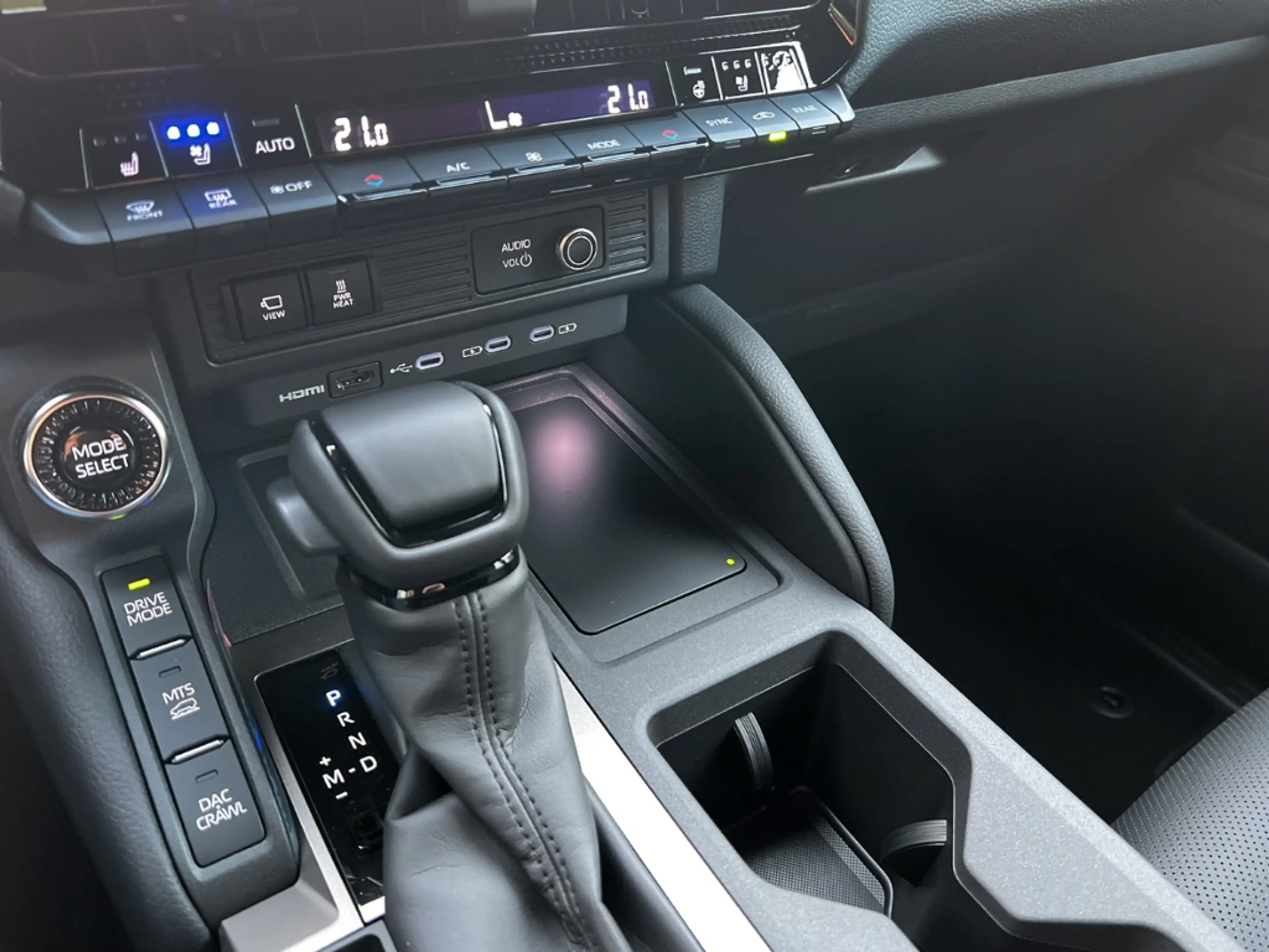 Toyota Land Cruiser Executive 2.8 AUTOM. +Diesel Mild Hybrid — photo 14