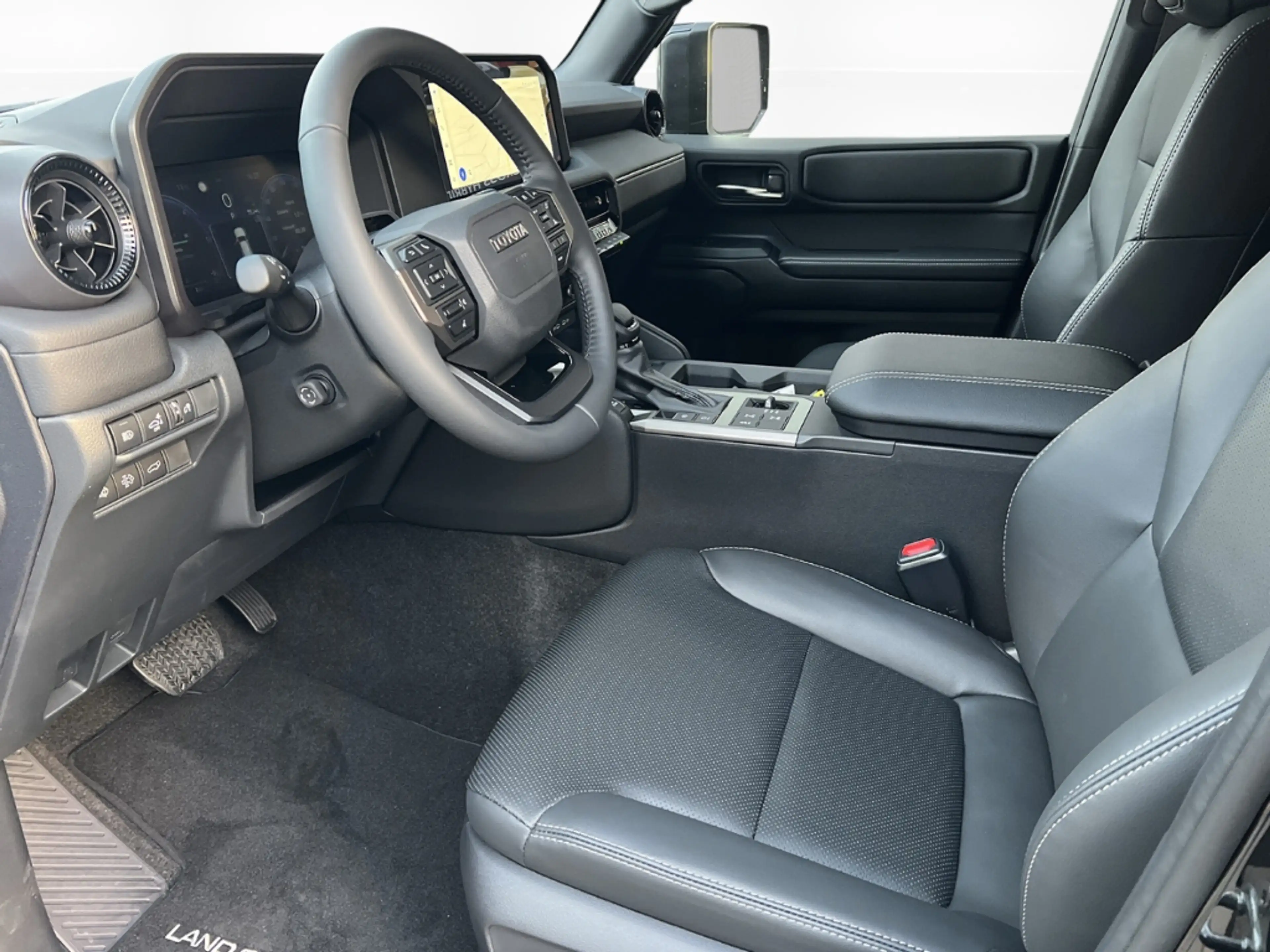 Toyota Land Cruiser Executive 2.8 AUTOM. +Diesel Mild Hybrid — photo 8