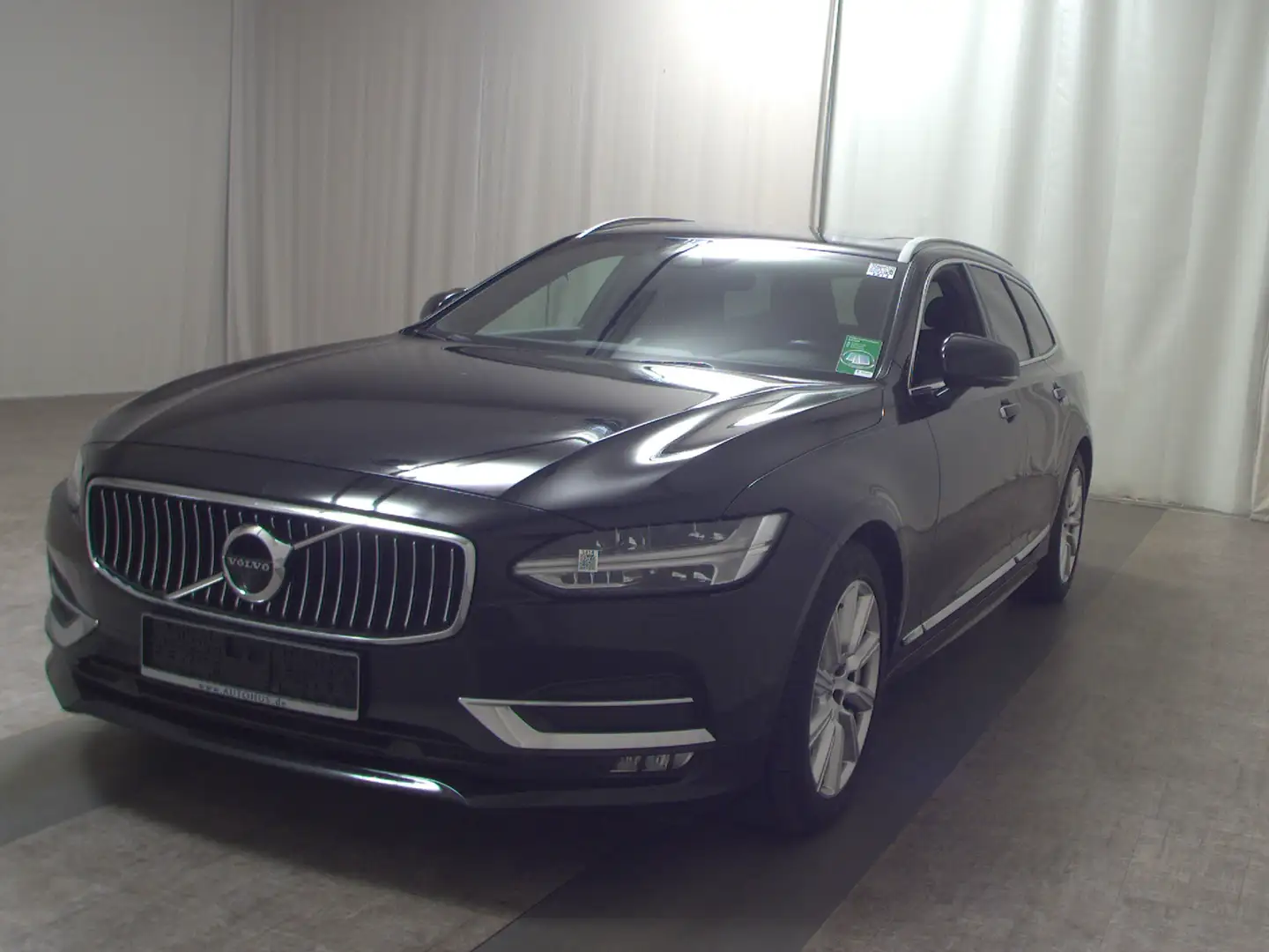 Volvo V90 T6 AWD Inscription Navi B&W HuD RFK StHzg Schwarz - 2