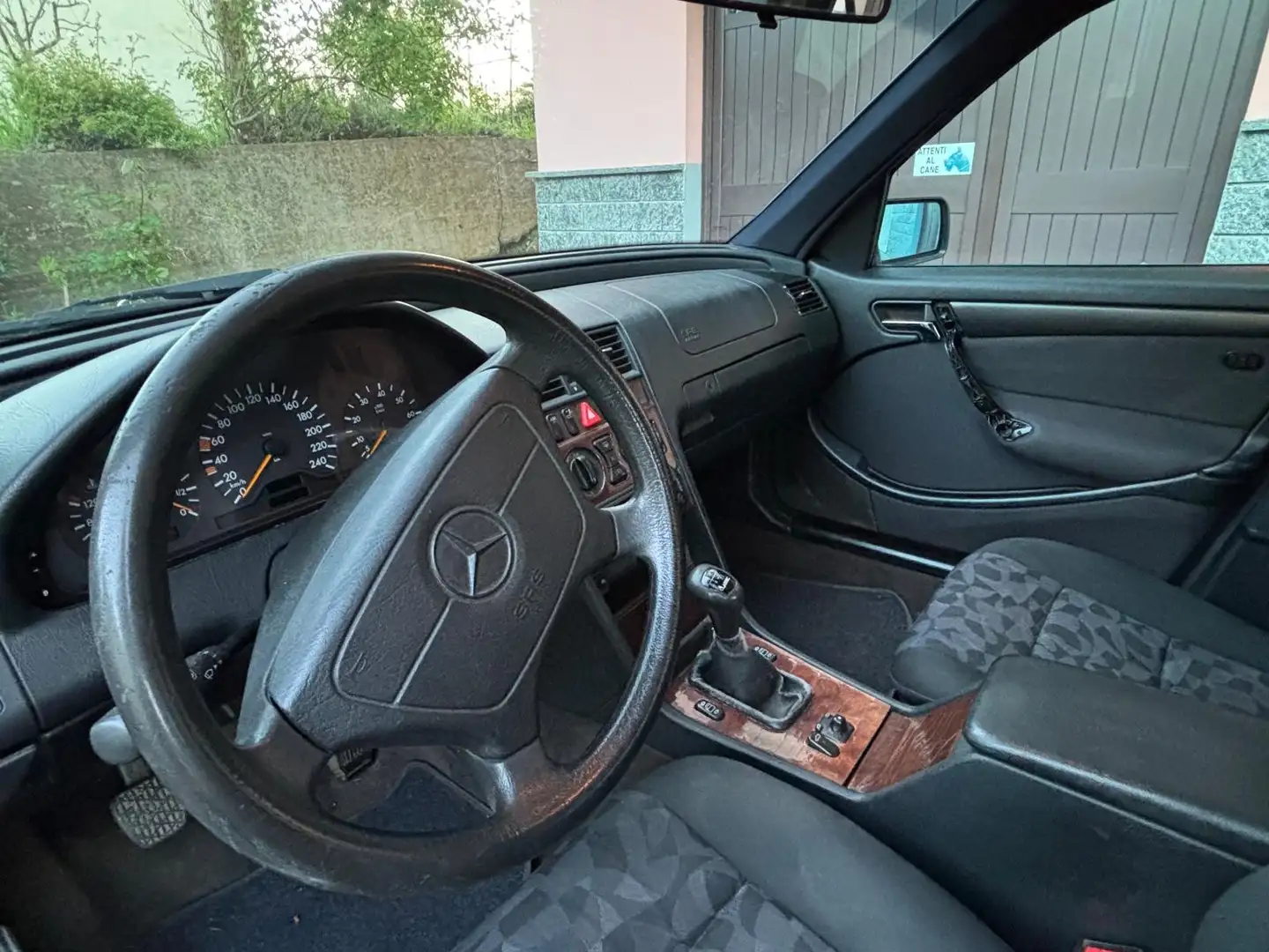 Mercedes-Benz C 200 C 200 Classic crna - 2
