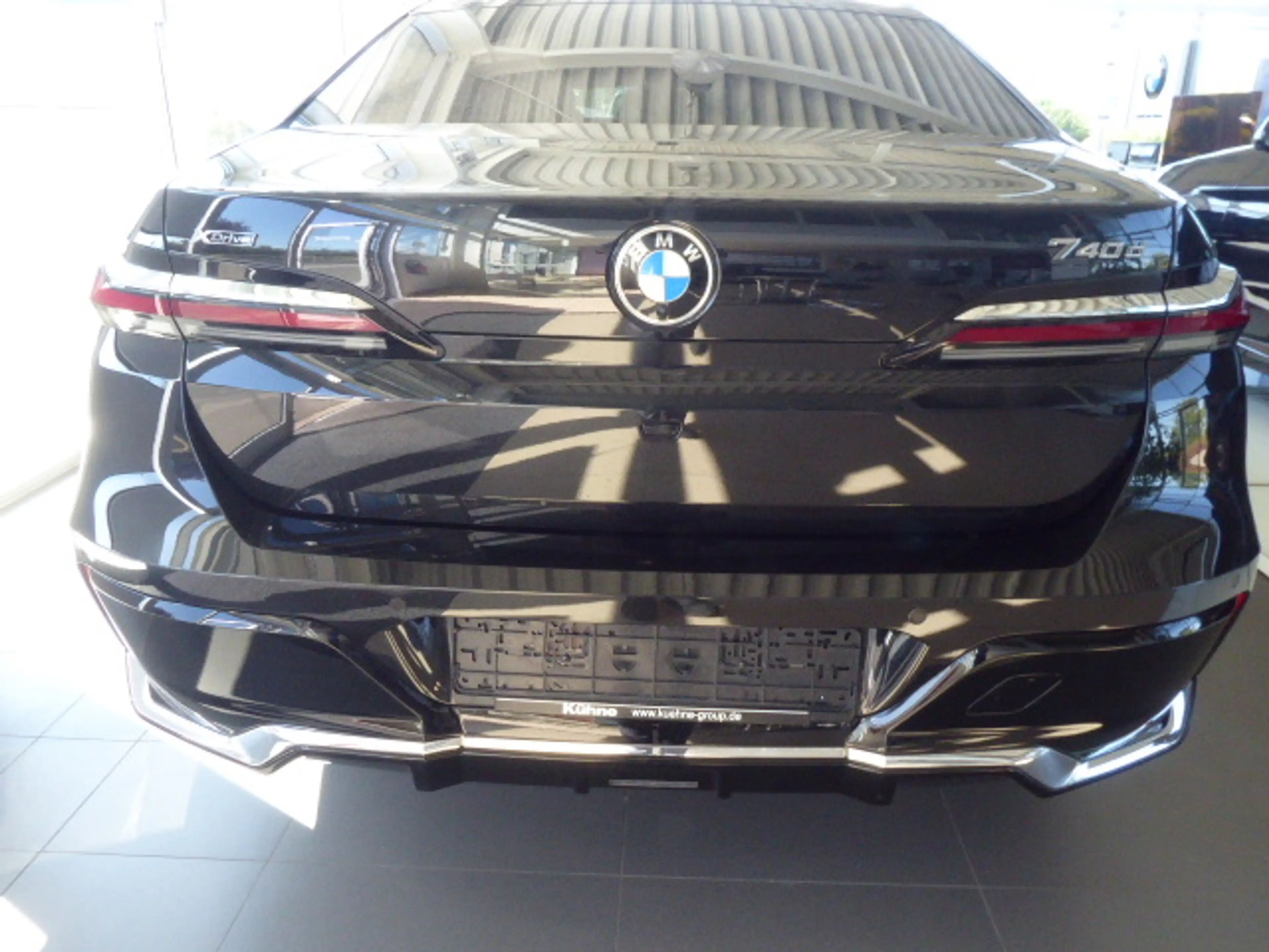 BMW 740 740d xDrive MSport, ATM neu — photo 2