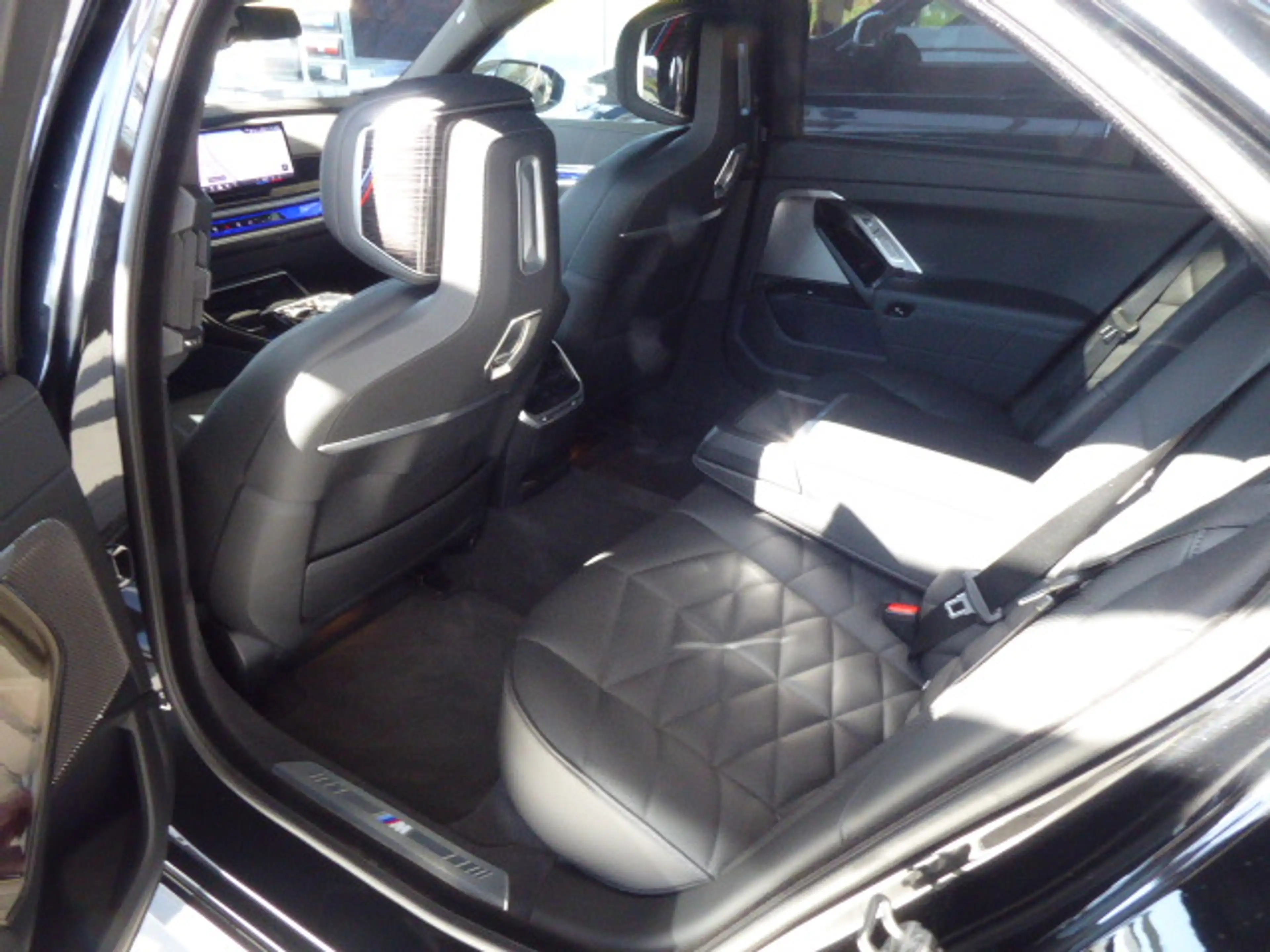 BMW 740 740d xDrive MSport, ATM neu — photo 6