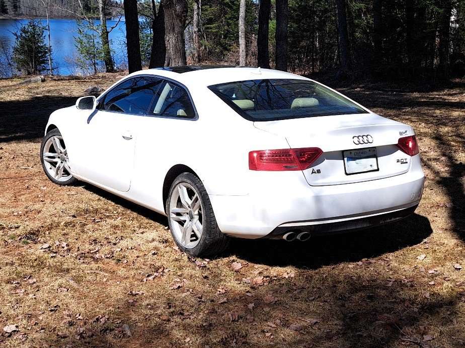 2013 Audi A5 Premium with upgrades: Multimedia Interface, Navigation, heated leather power seats alt 2