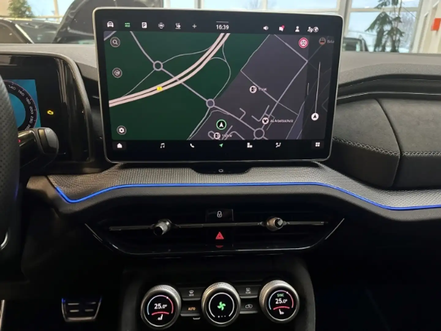 Skoda Kodiaq 1.5 TSI iV DSG Sportline Navi AHK ACC SHZ Schwarz - 2