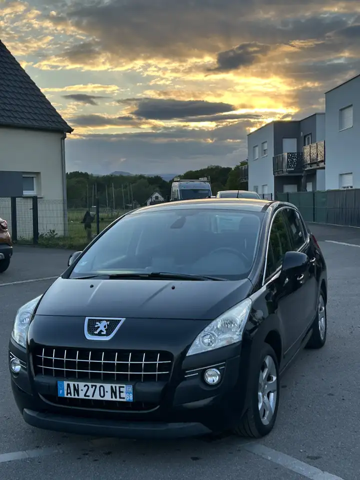 Peugeot 3008 1.6 HDi 16V 110ch FAP Confort Pack
