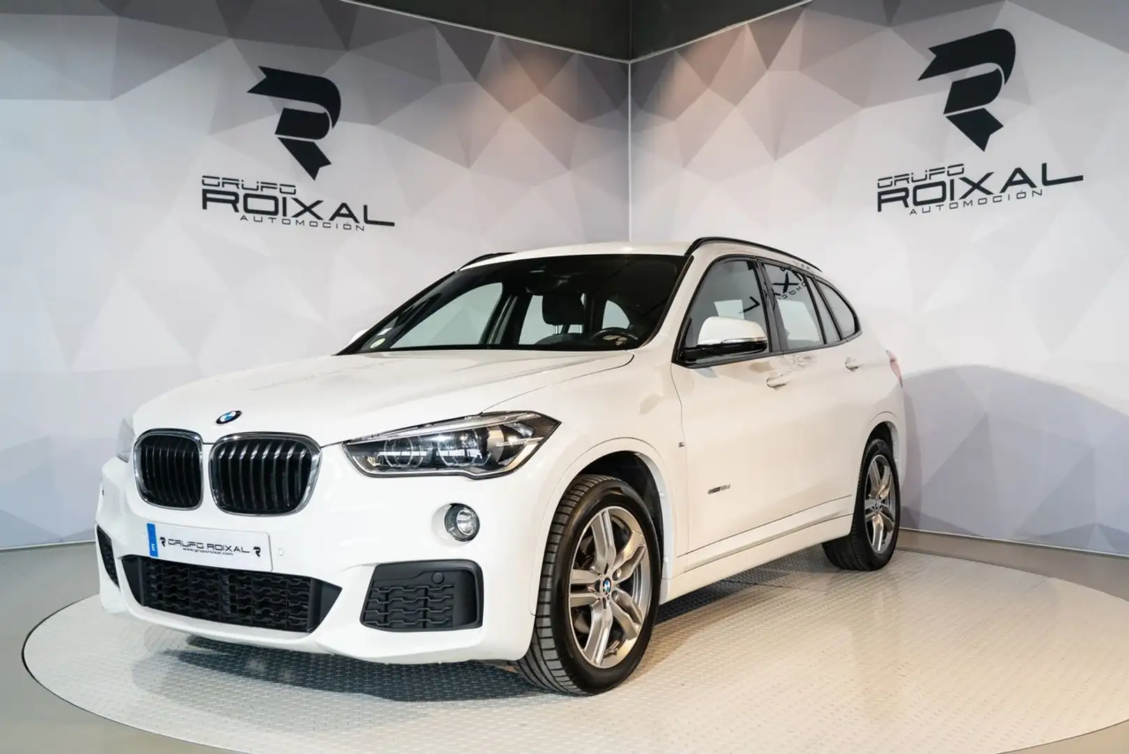 BMW X1 sDrive 18d Blanco - 1
