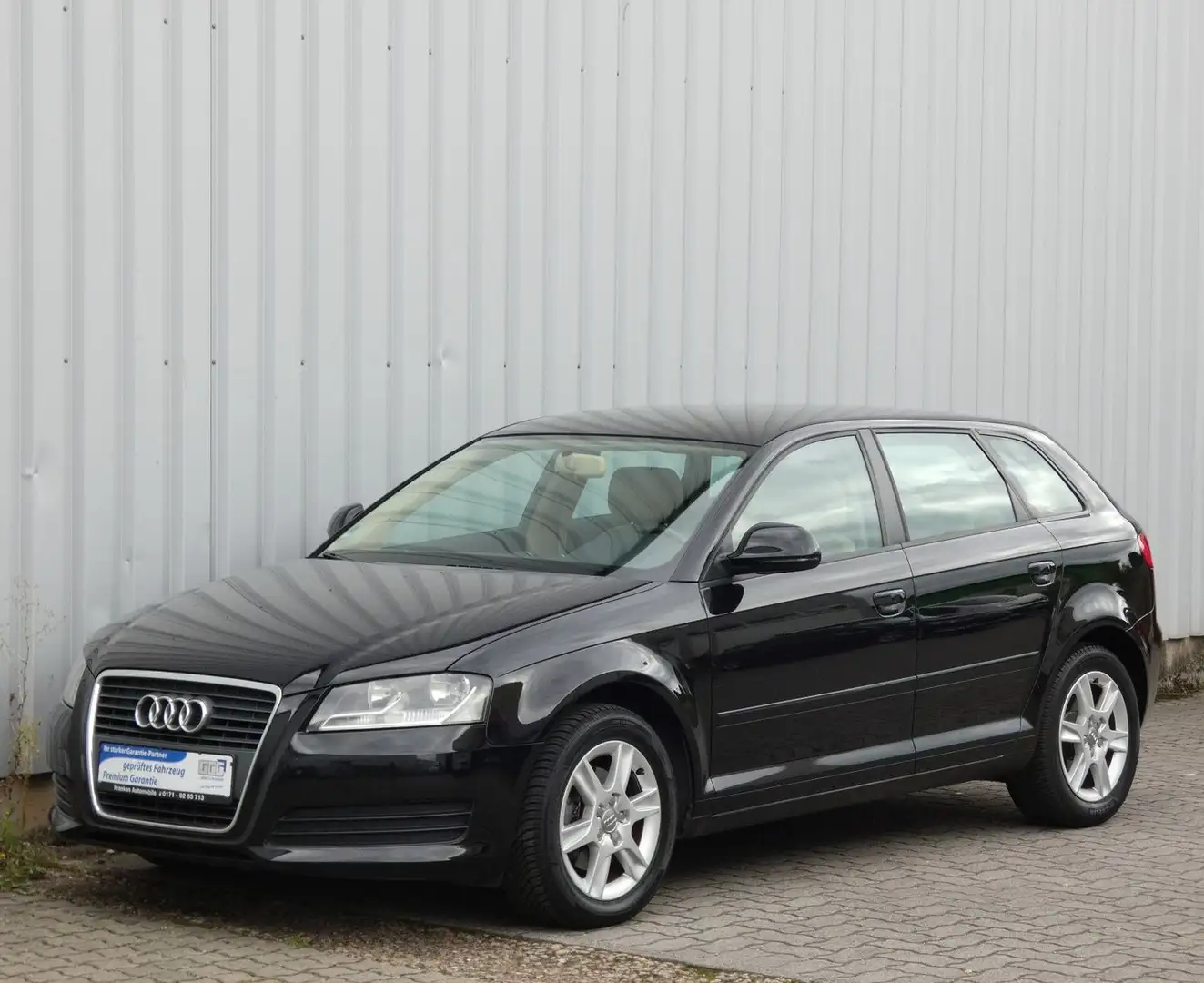 Audi A3 Sportback 1.4 TFSI Attraction-Klima-Leder-Nav Schwarz - 2