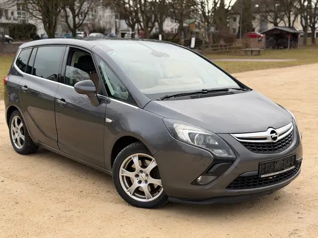 Opel Zafira Tourer 2.0 CDTI Automatik Panoramadach | TÜV 10/2027