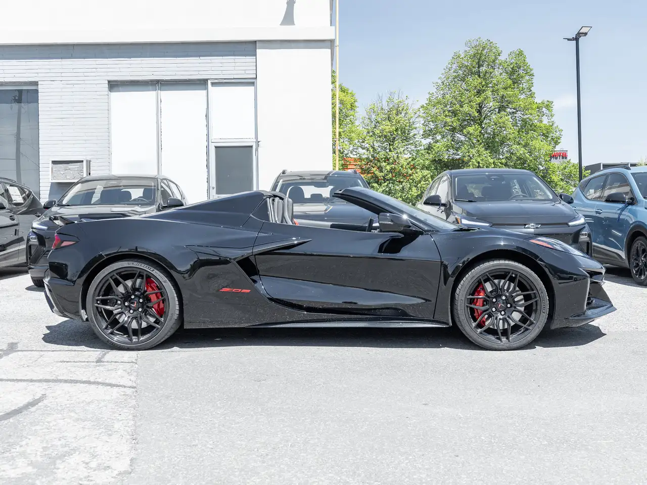Chevrolet Corvette снимка Chevrolet Corvette