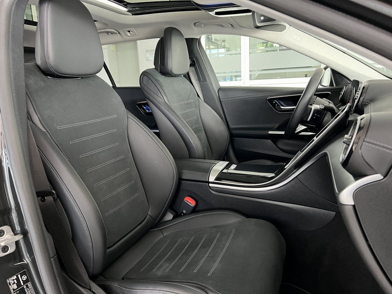Mercedes-Benz C 220 T d AMG Night+Panorama+AHK+AssistenzPaket — photo 15