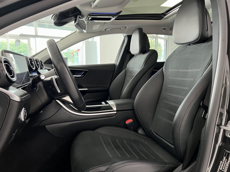 Mercedes-Benz C 220 T d AMG Night+Panorama+AHK+AssistenzPaket — photo 3