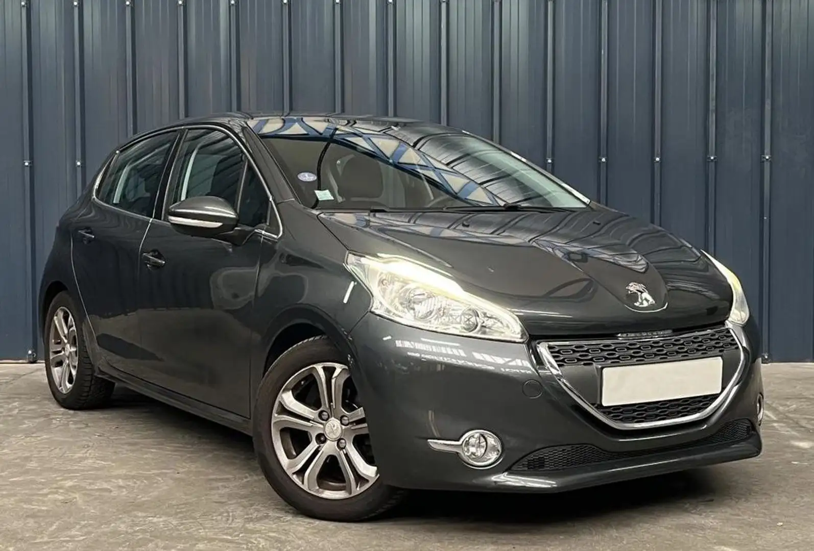 Peugeot 208 GENERATION-I 1.6 VTI 120 ALLURE Gris - 1