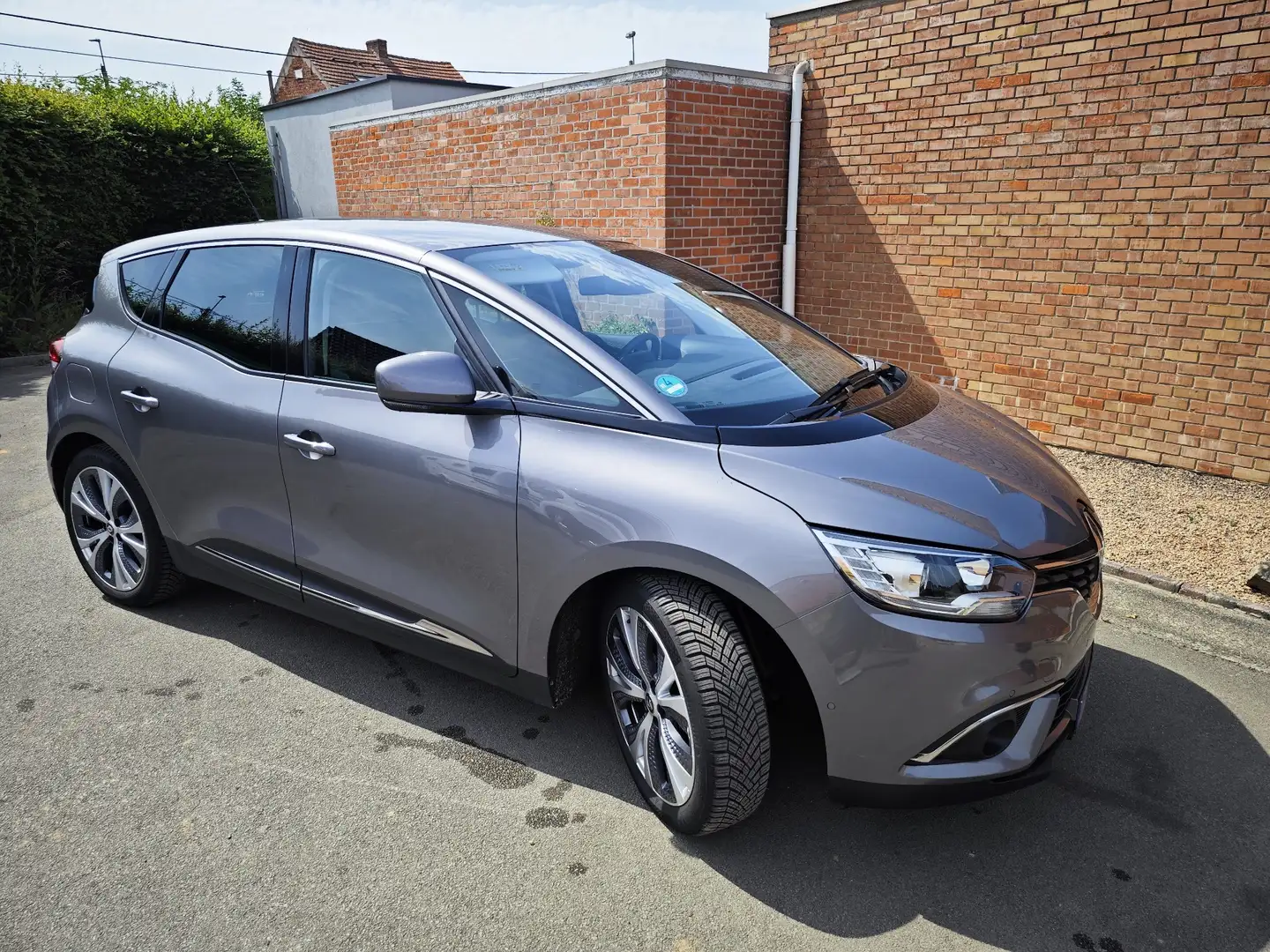 Renault Scenic ENERGY TCe 140 EDC INTENS Gris - 2