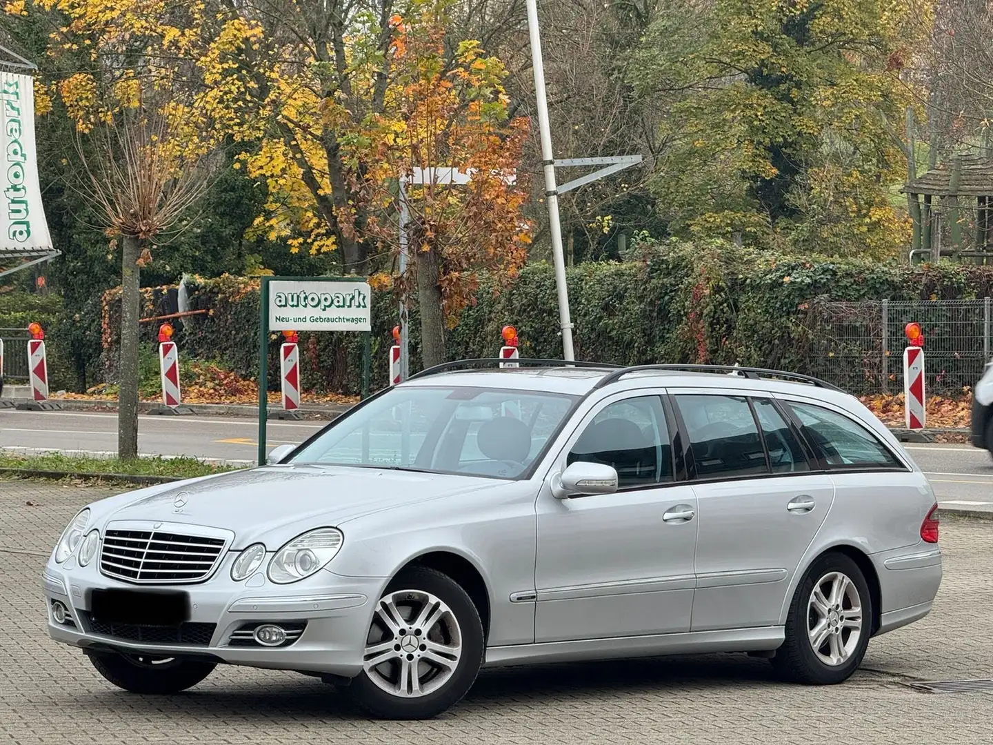 Mercedes-Benz E 280 E-Klasse T-Modell T 7G-TRONIC Avantgarde Top Silber - 2