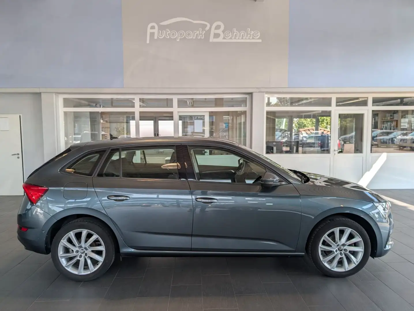 Skoda Scala TDI DSG*ACC*PDC*Navi*CarPlay*DAB* Grau - 1