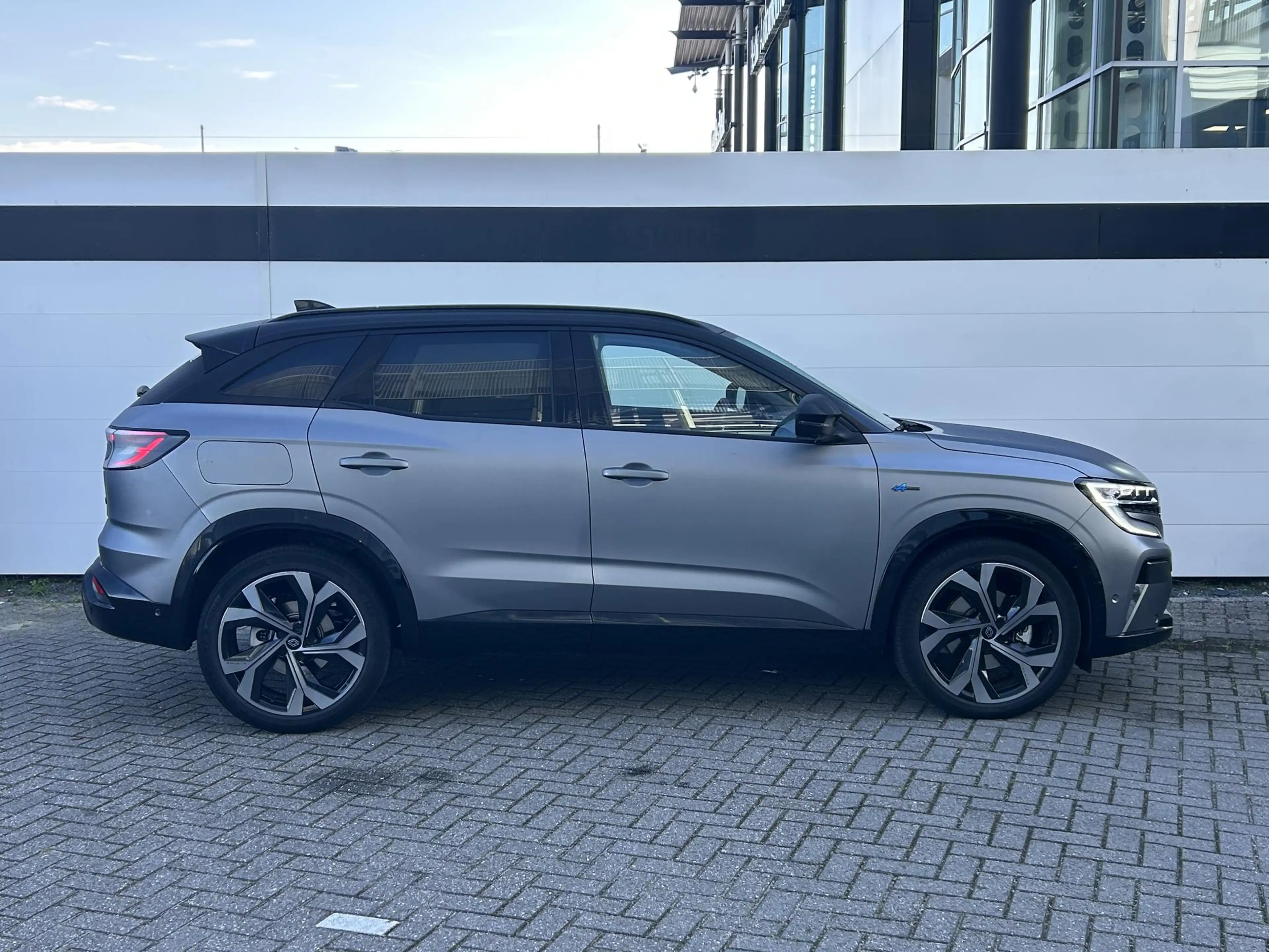 Renault Austral 1.2 E-Tech full hybrid 200 iconic esprit Alpine | — photo 17