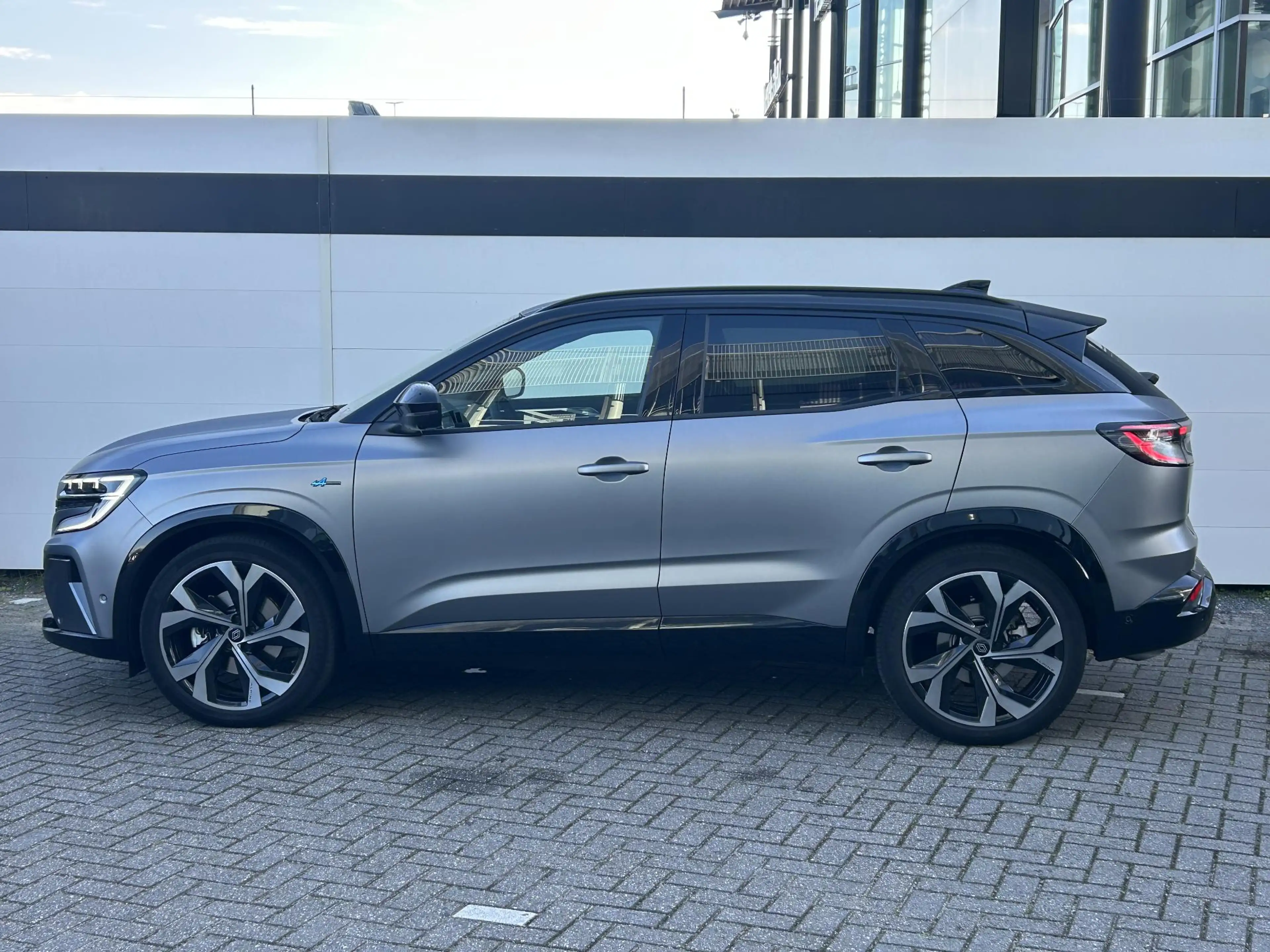 Renault Austral 1.2 E-Tech full hybrid 200 iconic esprit Alpine | — photo 16