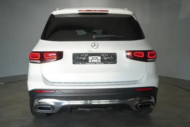 Mercedes-Benz GLB view 6