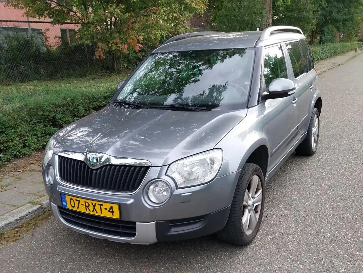 Skoda Yeti Yeti 1.2 TSI Tour Grijs - 1