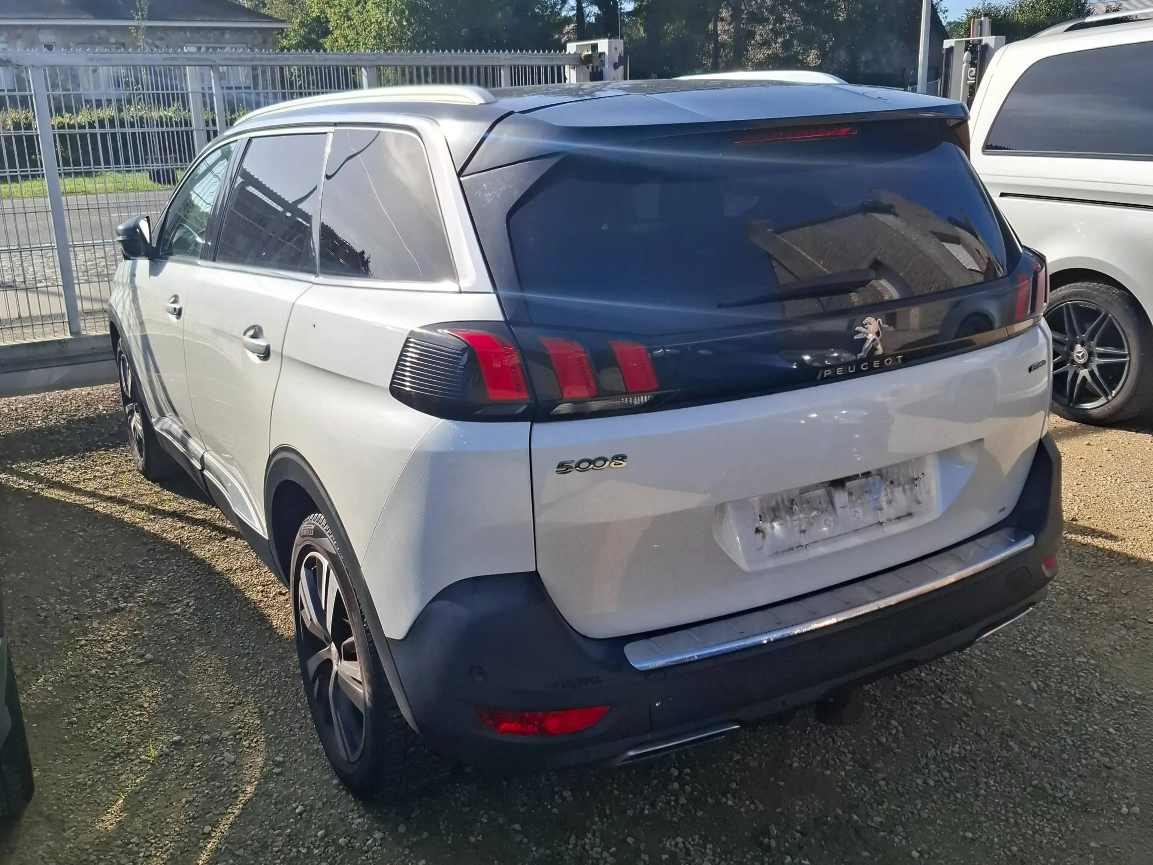 Peugeot 5008 5008 1.5 BlueHDi GT Line (EU6.2) — photo 3