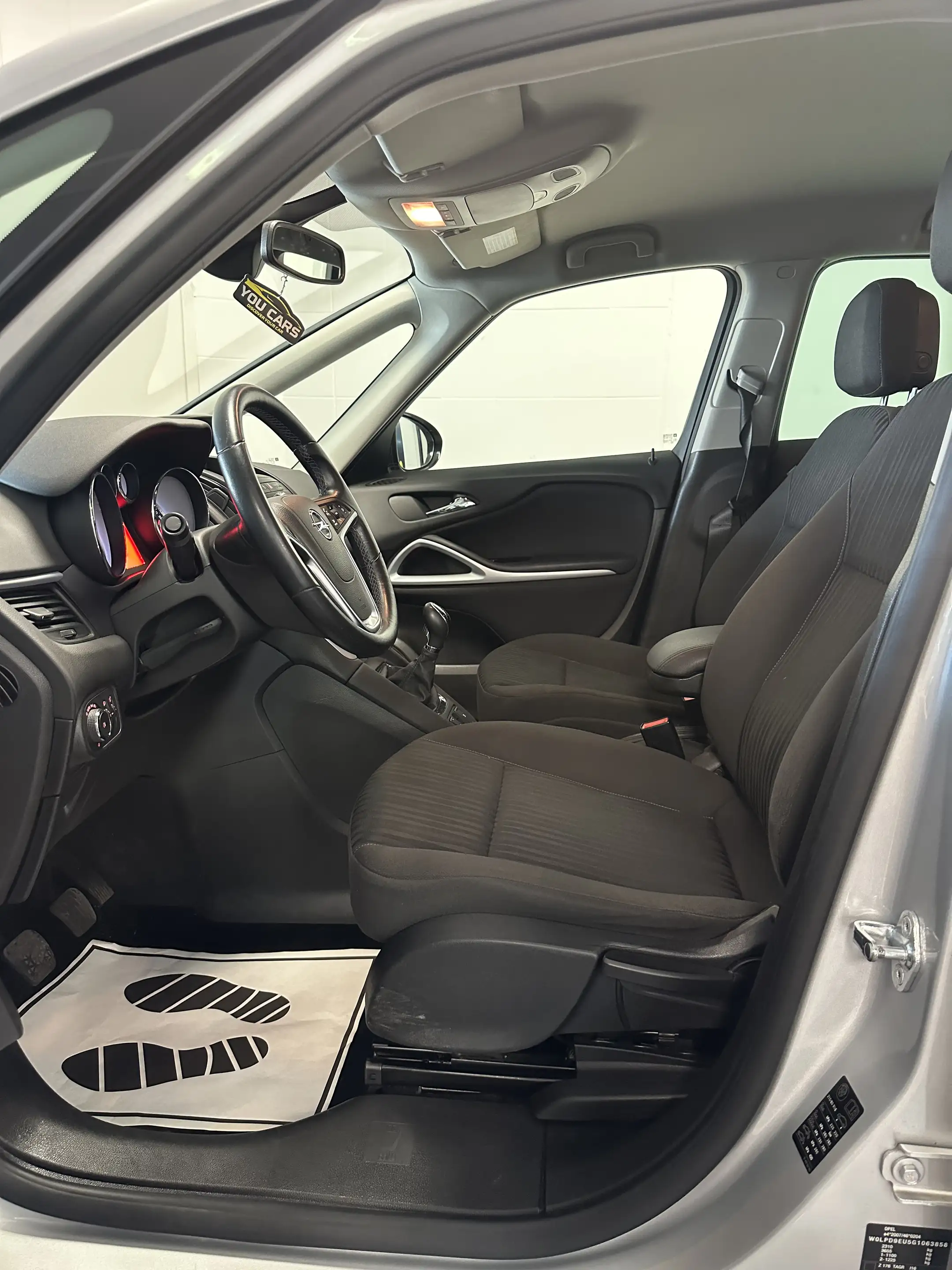 Opel Zafira Tourer 1.4 Turbo Comfort EXPORT  7 Place/ Plaats — photo 6