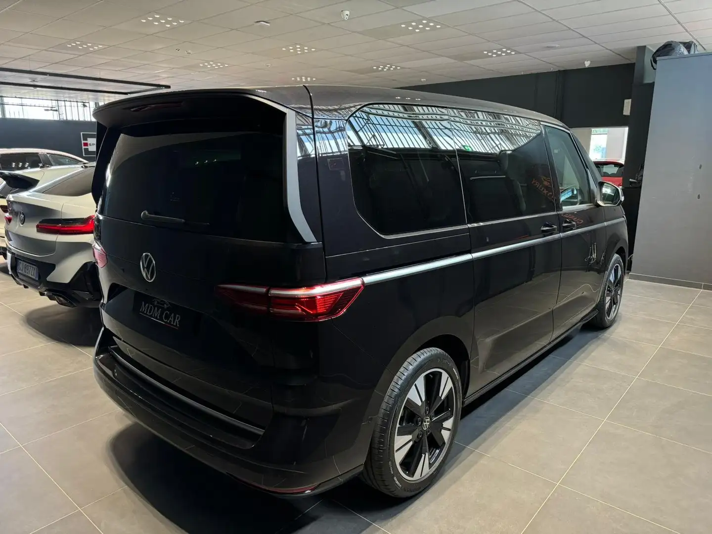 Volkswagen T7 Multivan 2.0 tdi Bulli Style 150cv DSG 7posti *PREZZO+IVA* Nero - 2