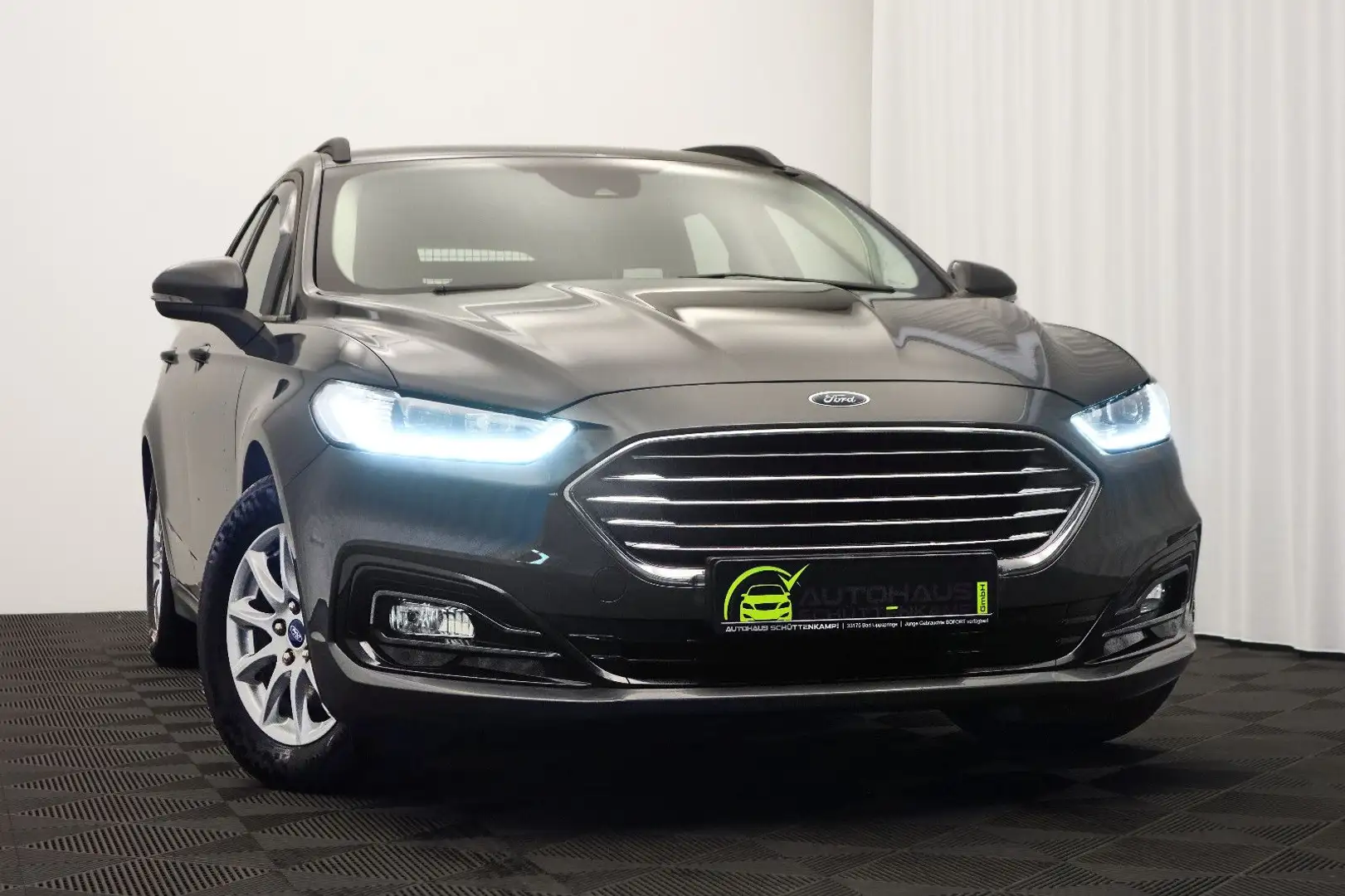 Ford Mondeo Aut. RFKMRA+4xSITZHZG+AHKPL+WINTERPAKET - 1