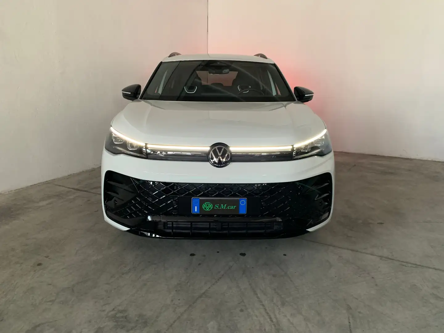 Volkswagen Tiguan R-Line etsi 150cv dsg GARANZIA FINO 2028 Bianco - 2