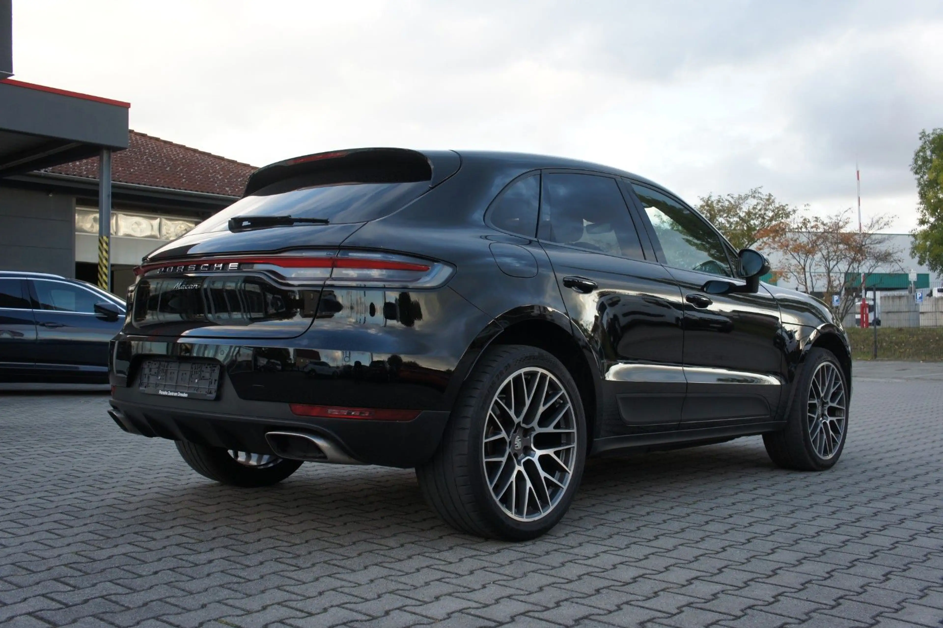 Porsche Macan 2.0 Basis *LED*PANO*KAMERA*21-ZOLL* — photo 8