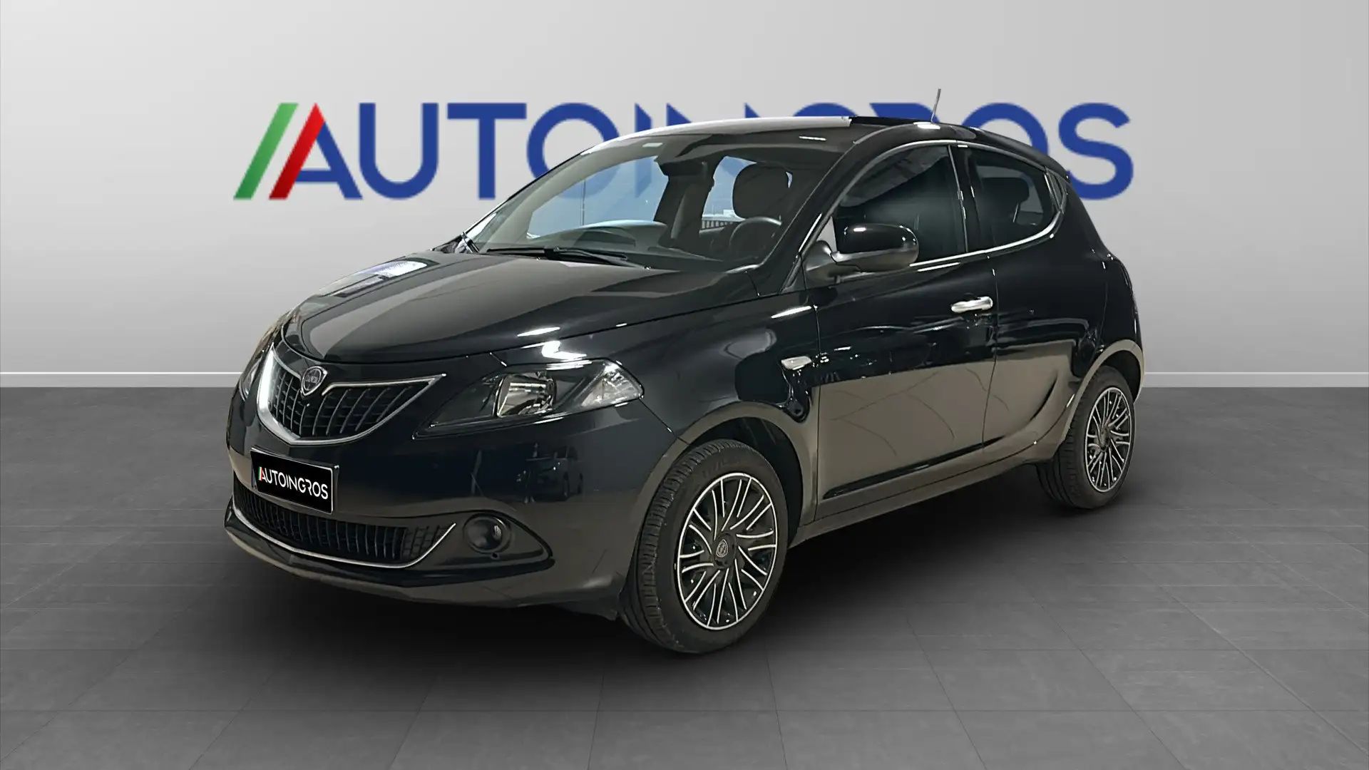 Lancia Ypsilon Gold 1.0 70 CV Firefly Hybrid s&s USATO GARANTITO Noir - 1