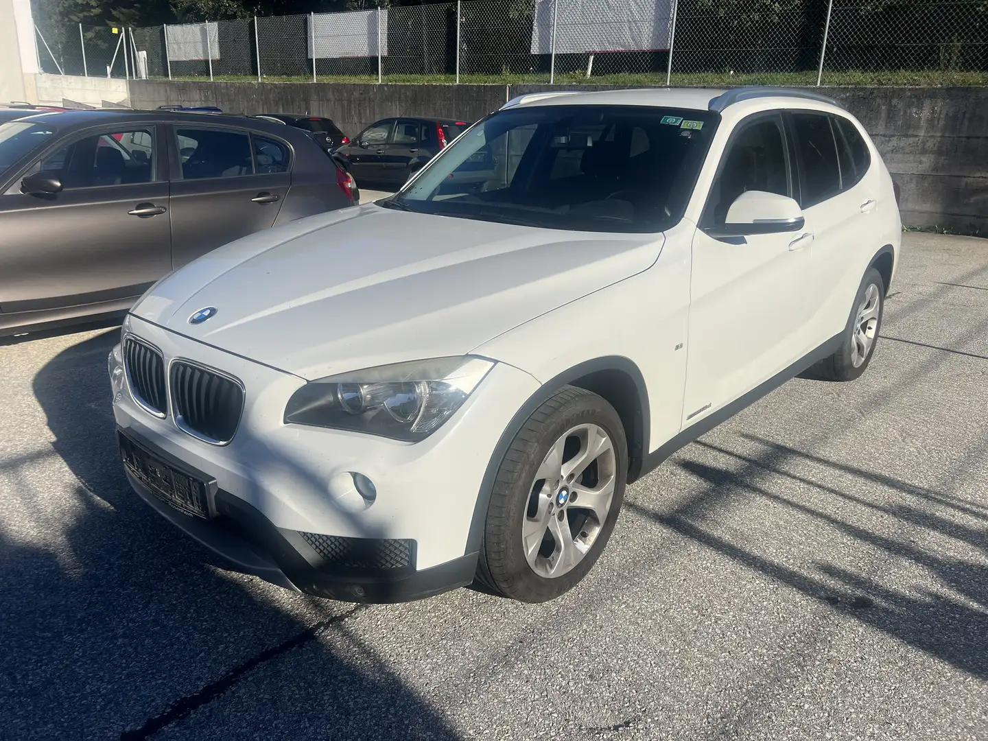 BMW X1 sDrive18d Aut. / MOTORSCHADEN - 1