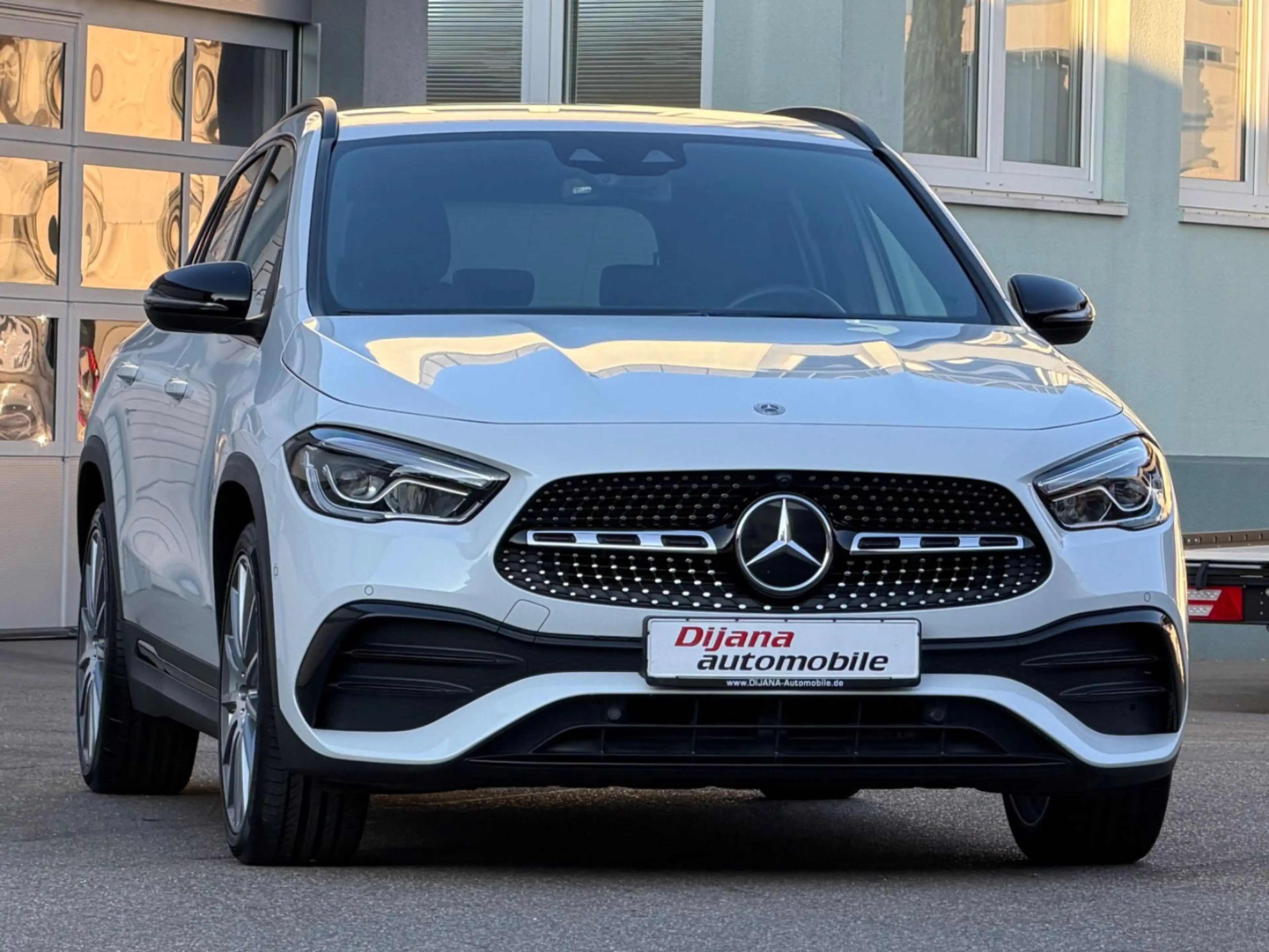 Mercedes-Benz GLA 200 AMG Night 20Zoll 1Hd Unfallfrei wieNEU! — photo 6