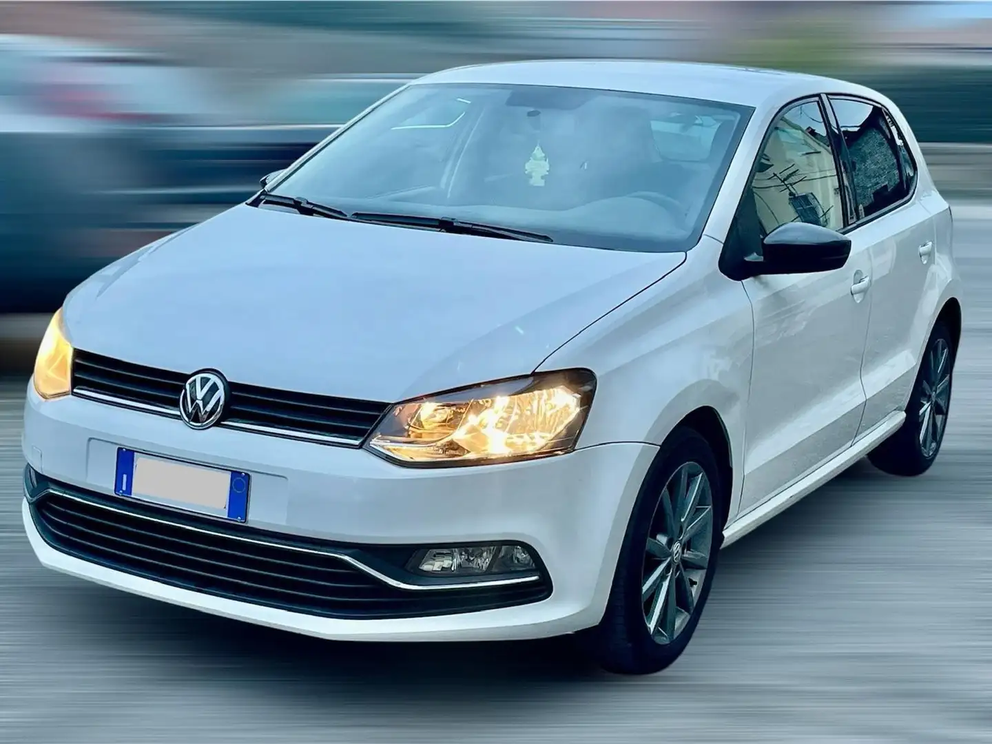 Volkswagen Polo 5p 1.4 tdi Comfortline BlueMotion 90cv vers. Fresh Bianco - 1