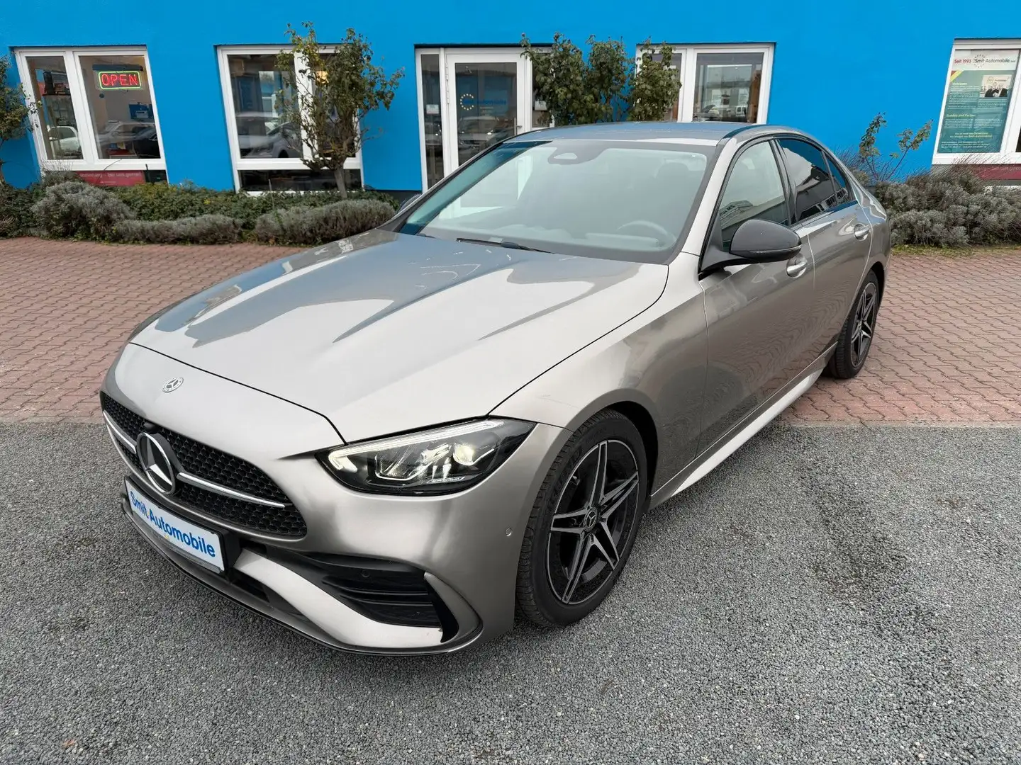 Mercedes-Benz C 180 CGI 9G-Tronic Limousine AMG Line Silber - 1