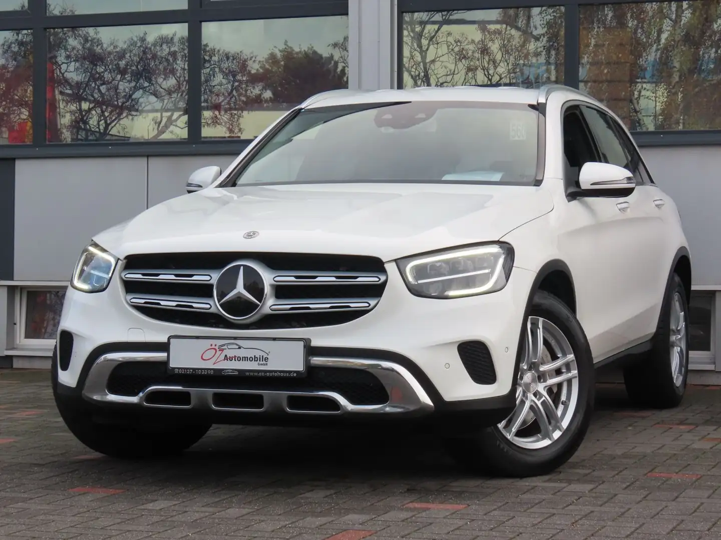 Mercedes-Benz GLC 400 d 4MATIC Autom. Klimaauto. Sitzheizung Weiß - 2
