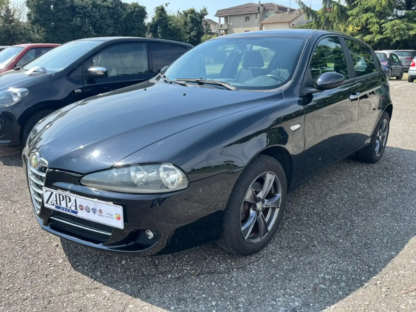Alfa Romeo 147 5 Porte 1.9 JTD Exclusive Nero - 1