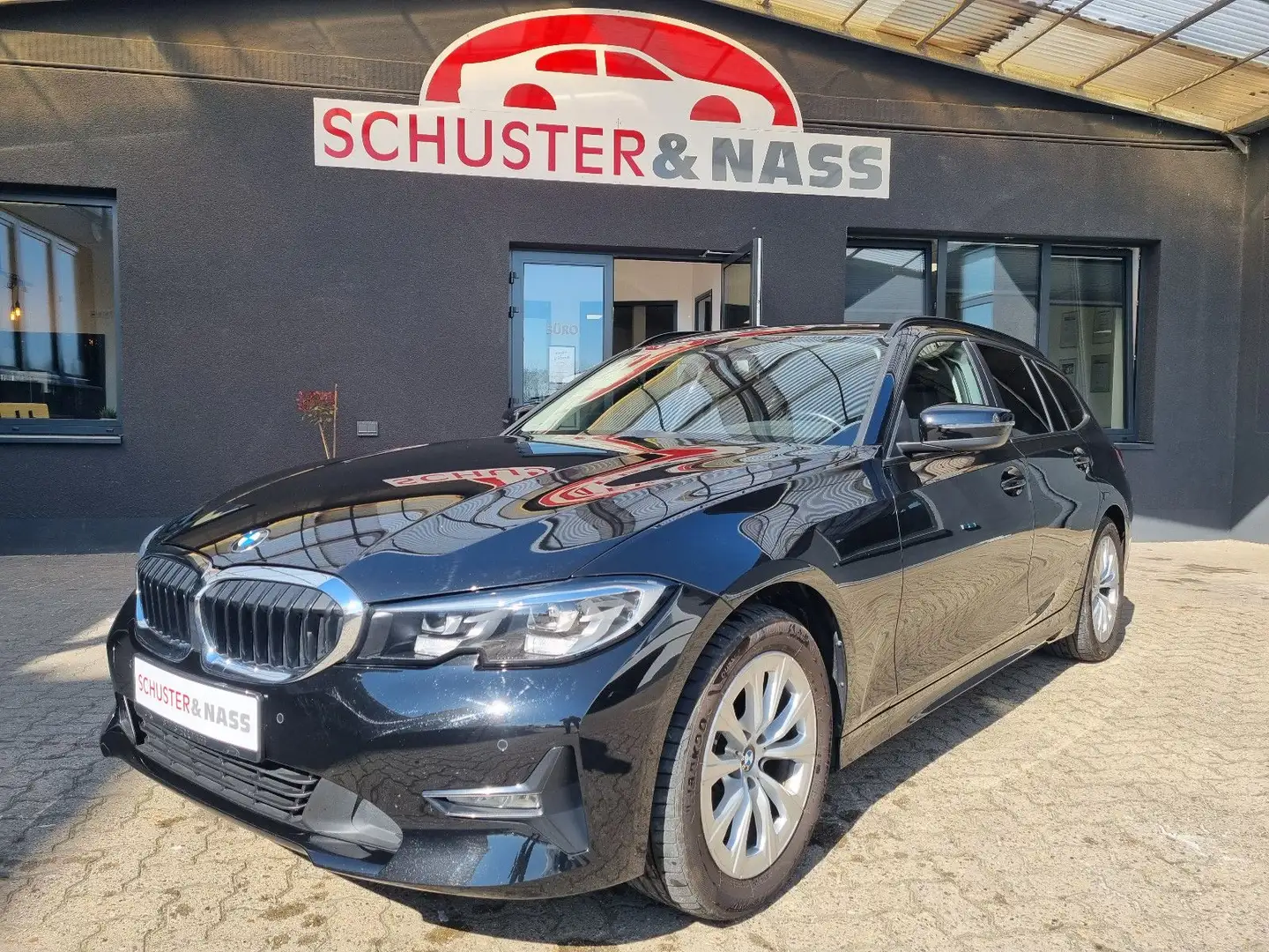 BMW 320 Baureihe 3 Touring 320 d Advantage*PDC* Schwarz - 1