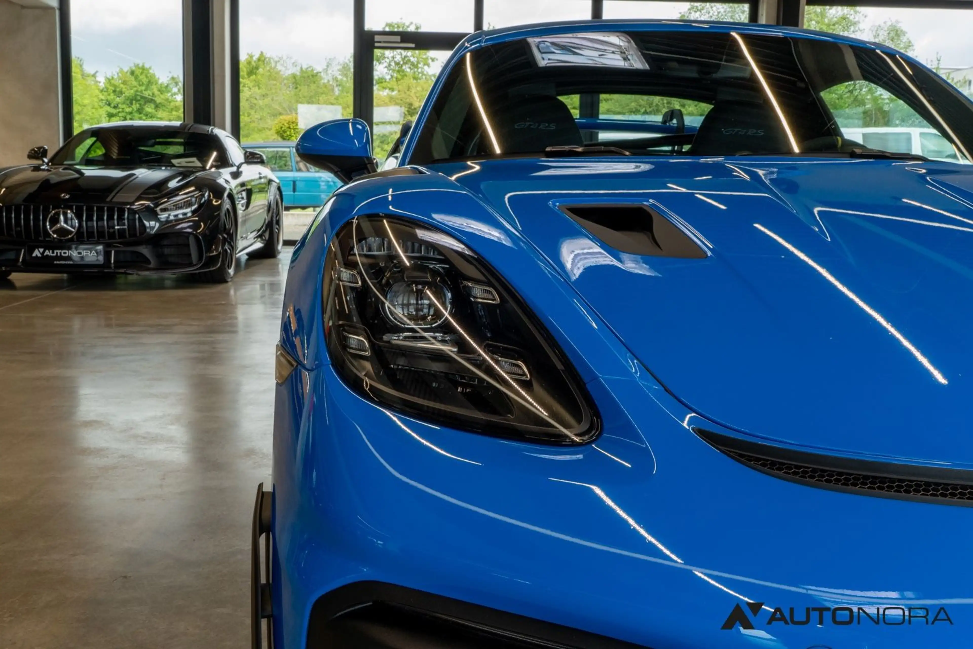 Porsche Cayman GT4 RS PCCB Approved — photo 12