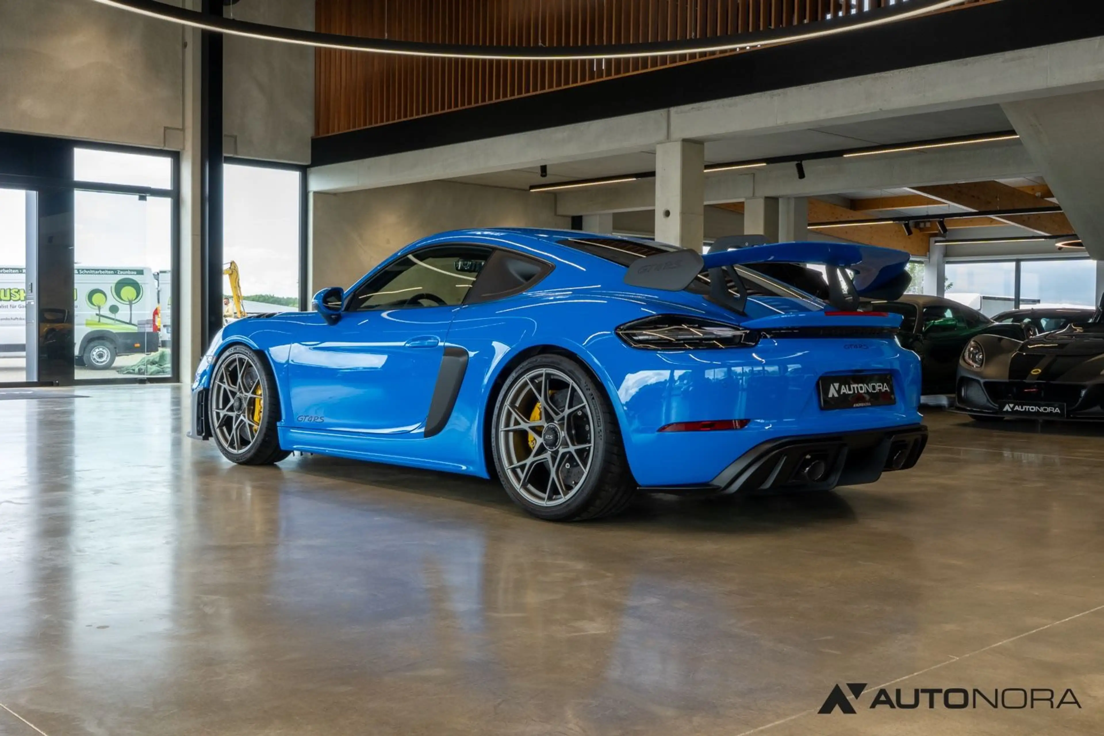 Porsche Cayman GT4 RS PCCB Approved — photo 8