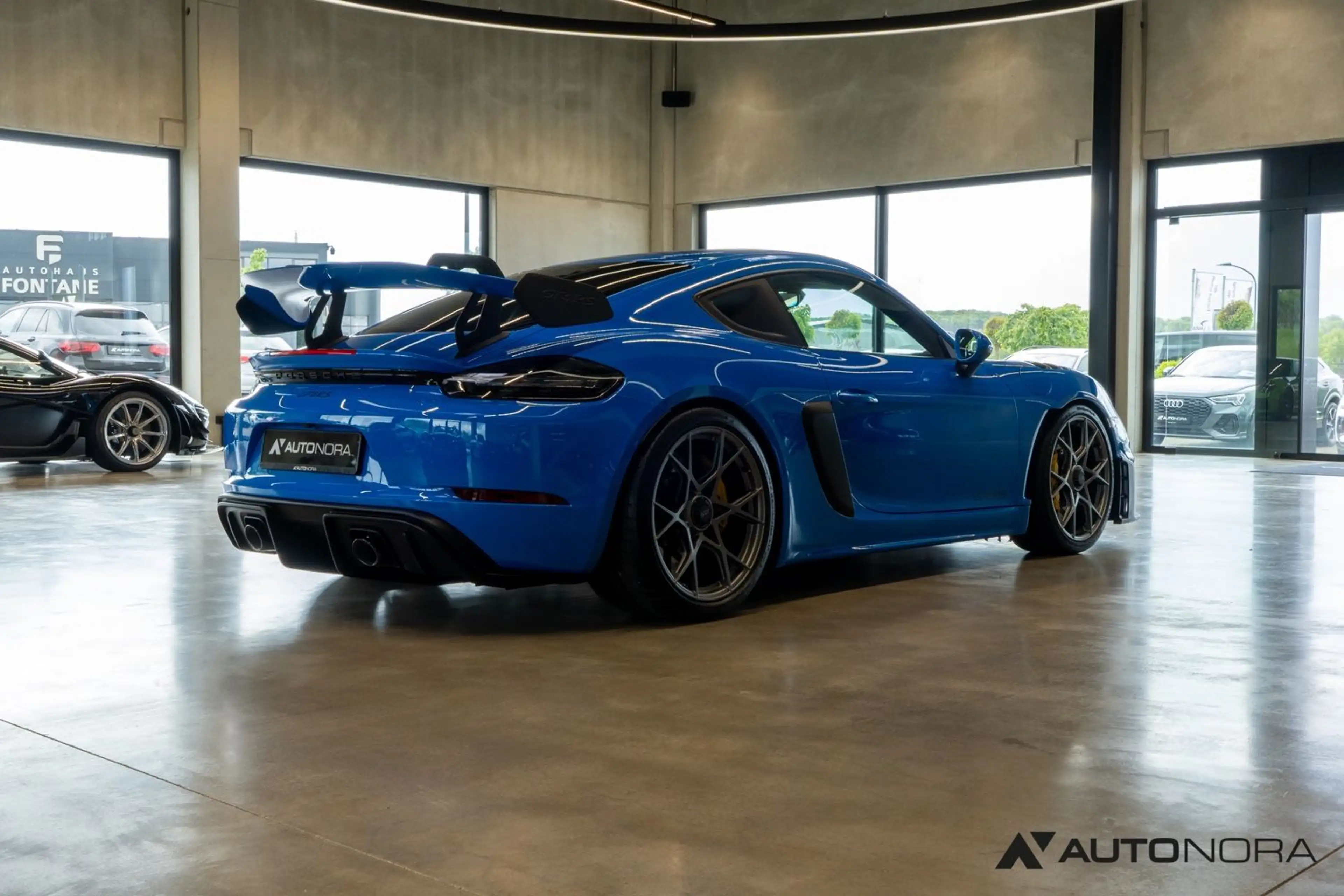 Porsche Cayman GT4 RS PCCB Approved — photo 14