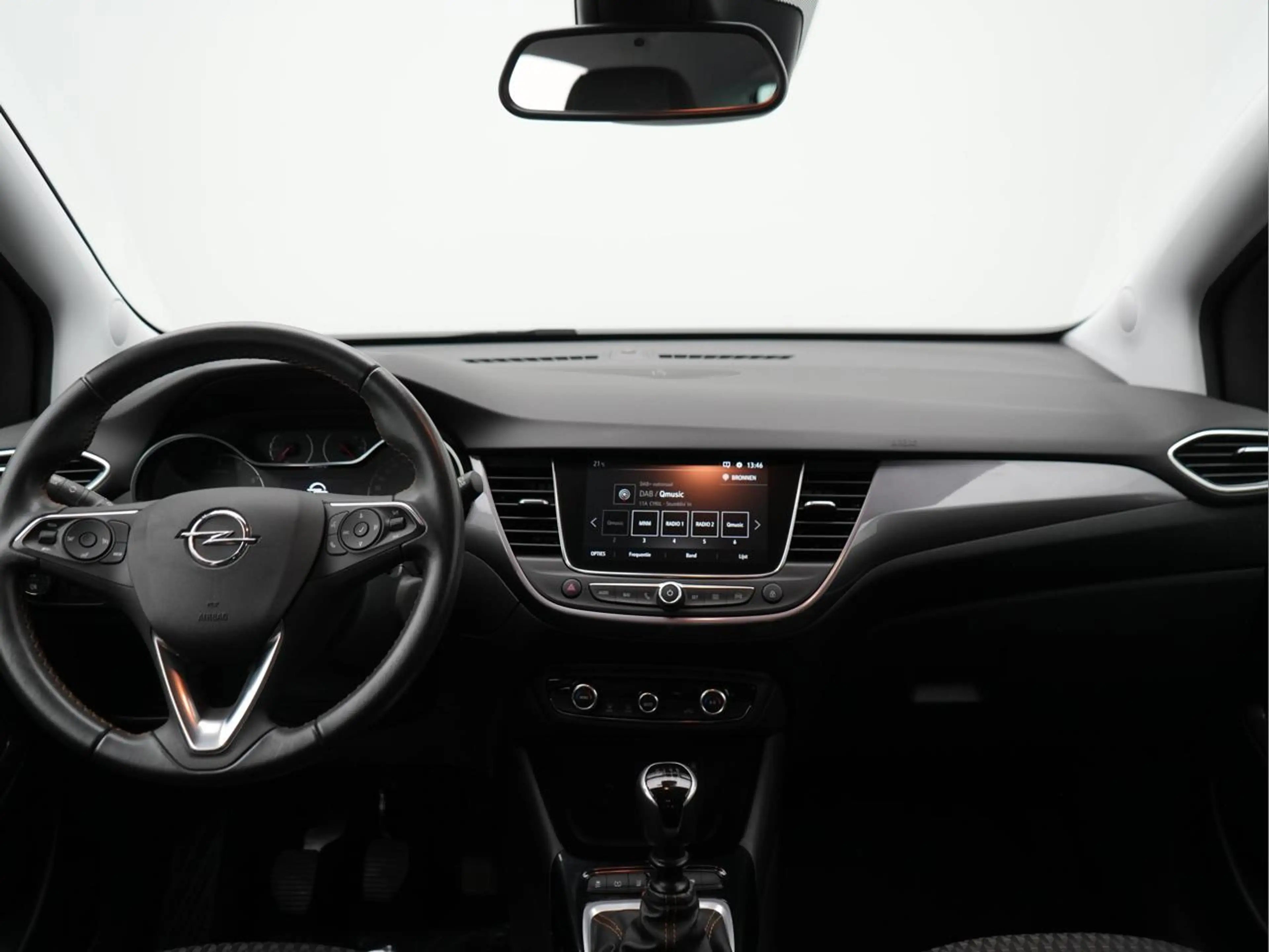 Opel Crossland 1.2 Turbo ECOTEC Elegance S/S — photo 12