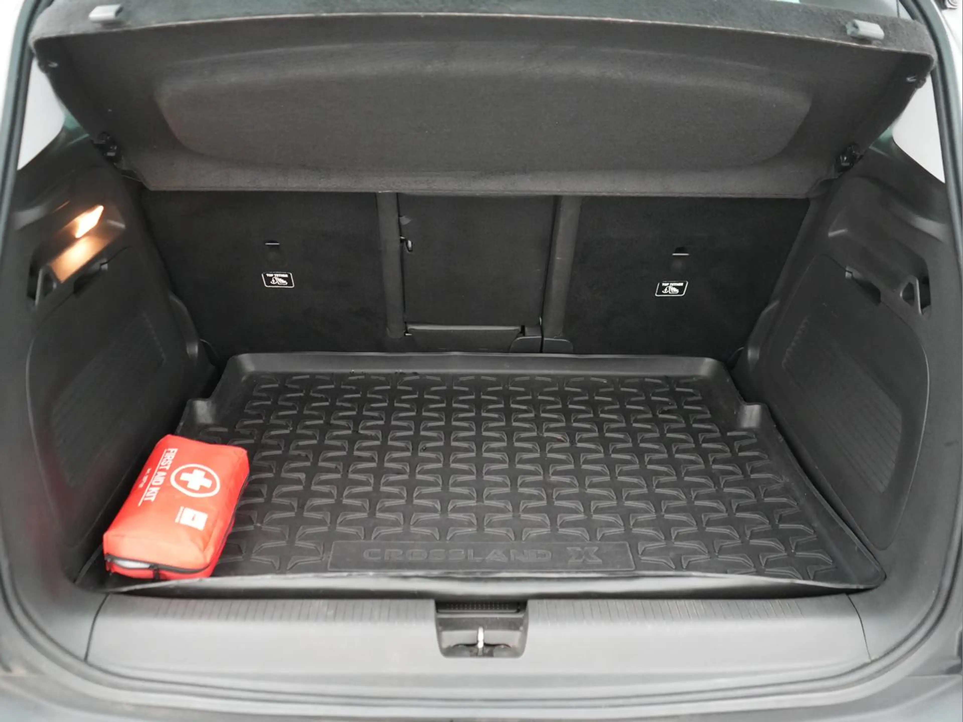 Opel Crossland 1.2 Turbo ECOTEC Elegance S/S — photo 13