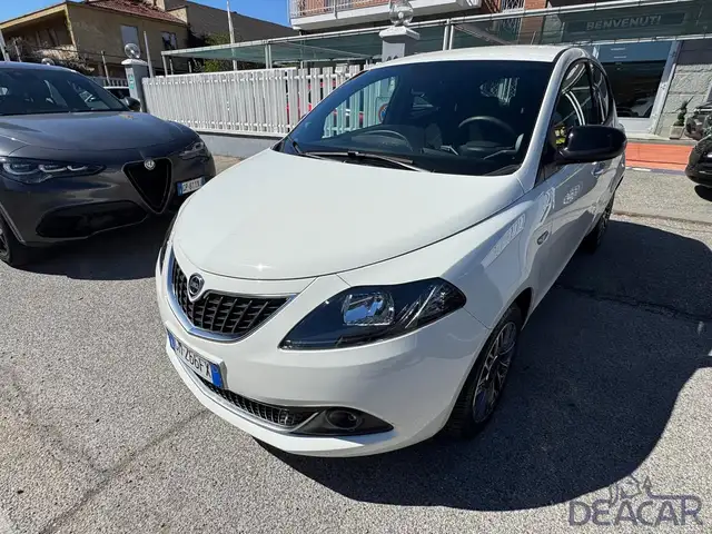 Lancia Ypsilon 1.0 FireFly 70cv S&S Hybrid GOLD PLUS