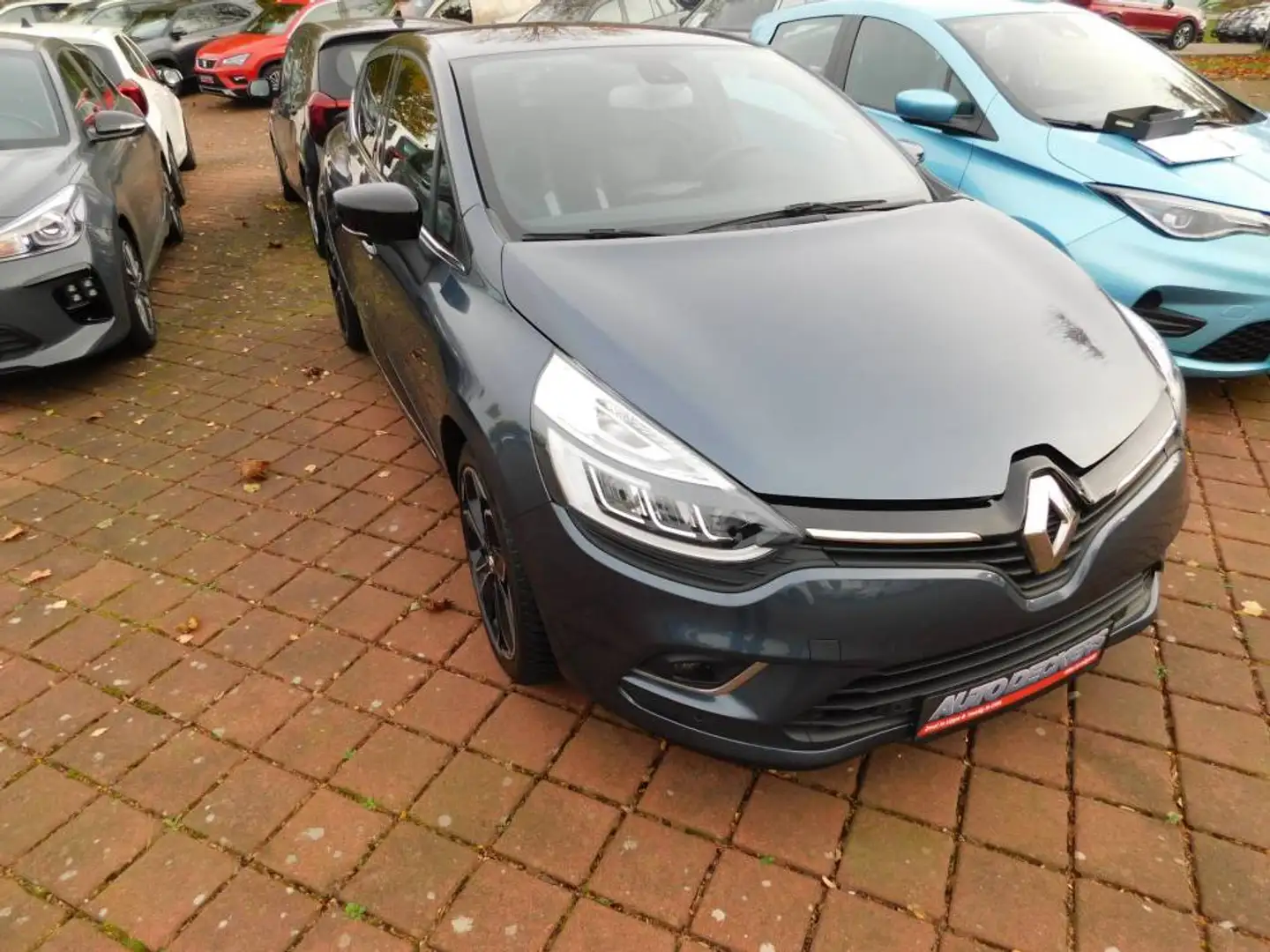 Renault Clio 0,9 TCe BOSE EDITION NAVI LED KLIMAUTO SICHT PDC L Gris - 1