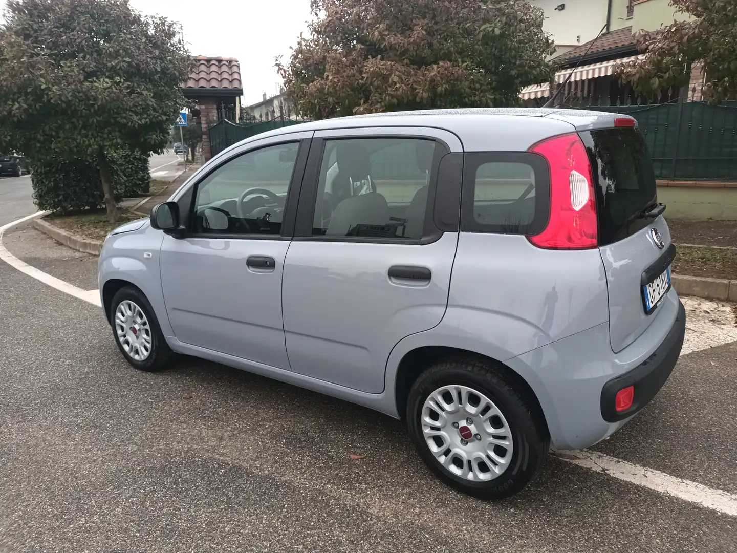 Fiat Panda 1.0 firefly hybrid S&S ** 25.000 KM ** Gris - 2