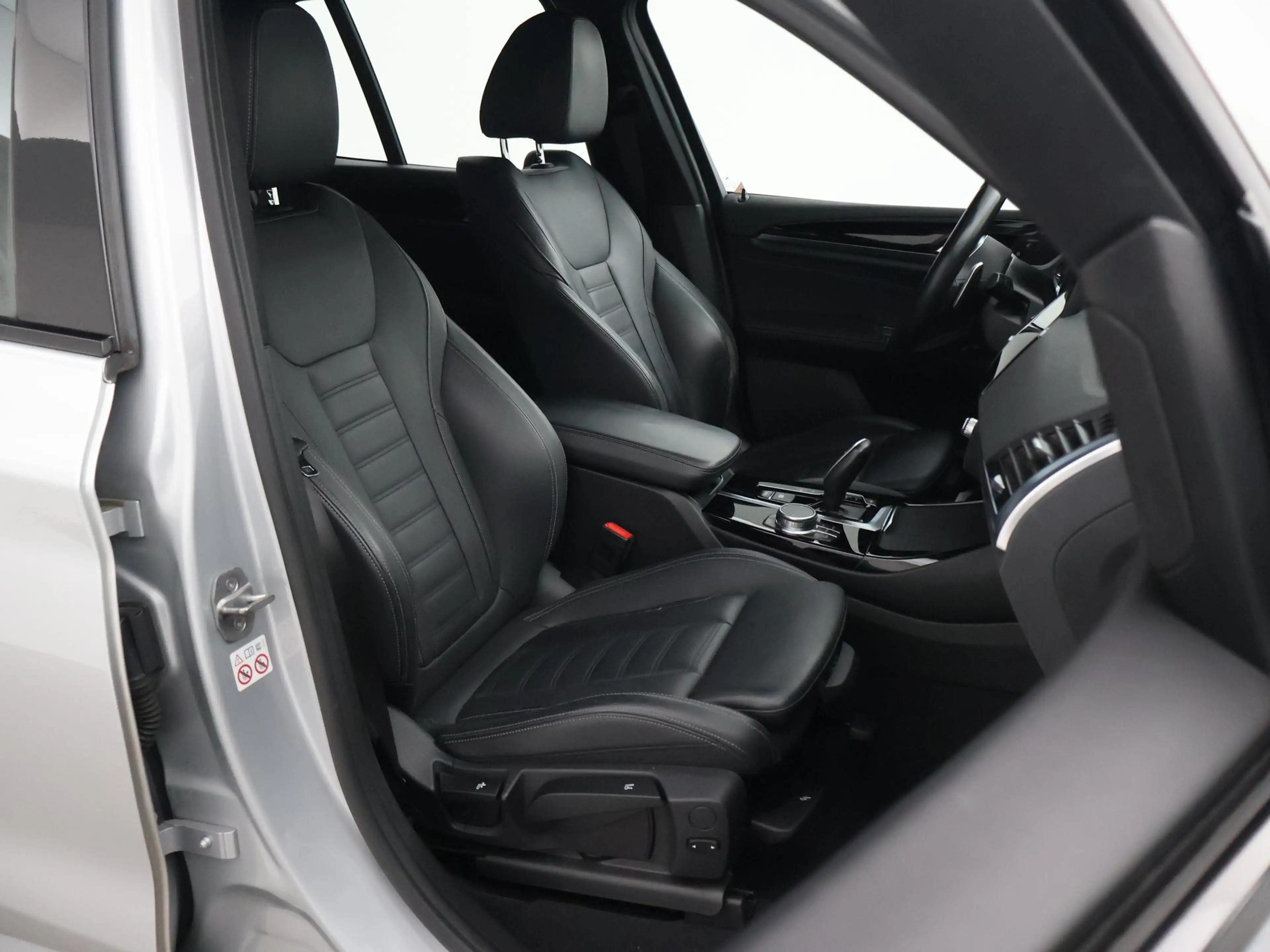 BMW X3 xDrive20i 184 PK M-SPORT H.E. EDITION + HEAD-UP | — photo 8