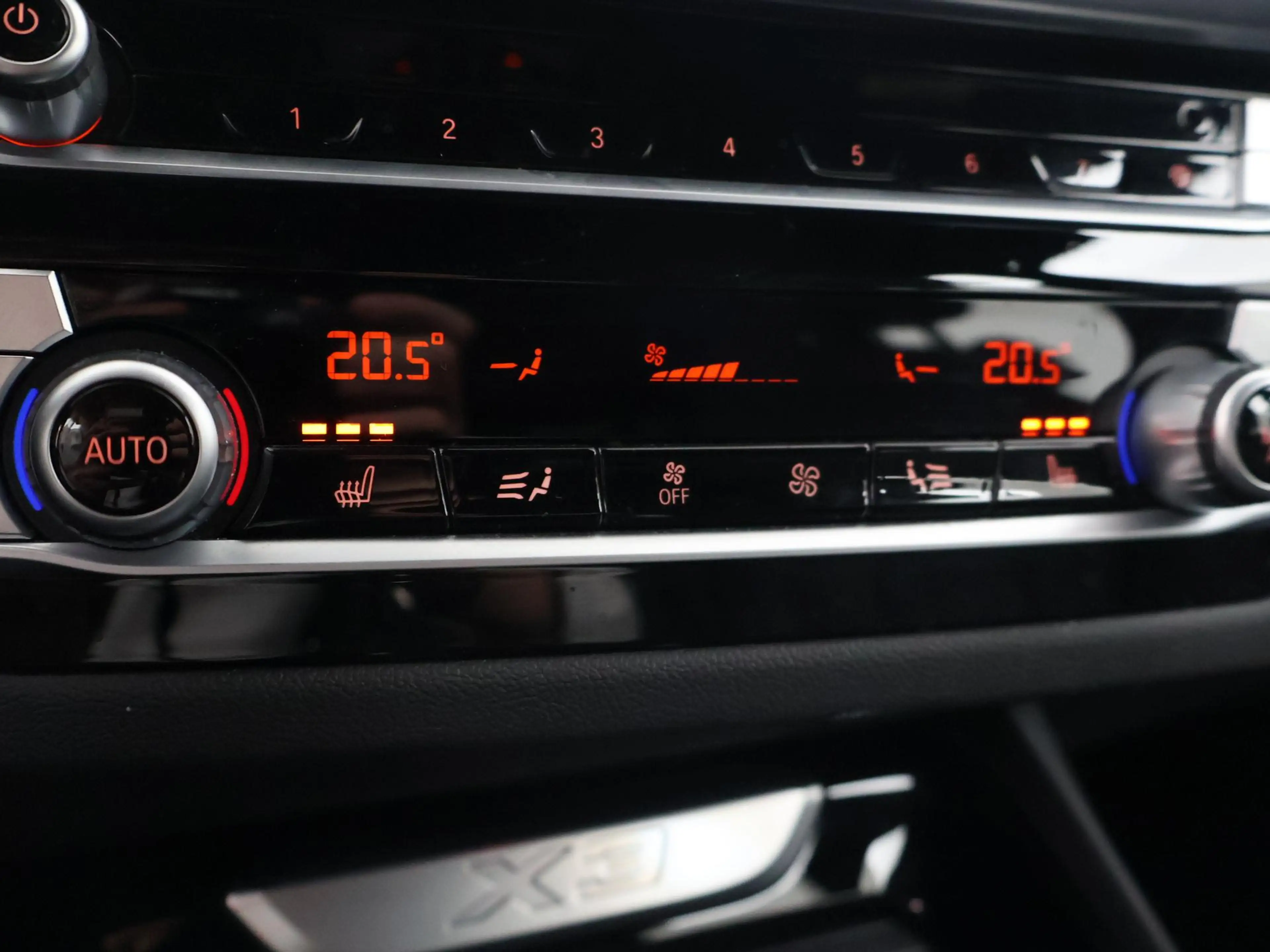 BMW X3 xDrive20i 184 PK M-SPORT H.E. EDITION + HEAD-UP | — photo 40