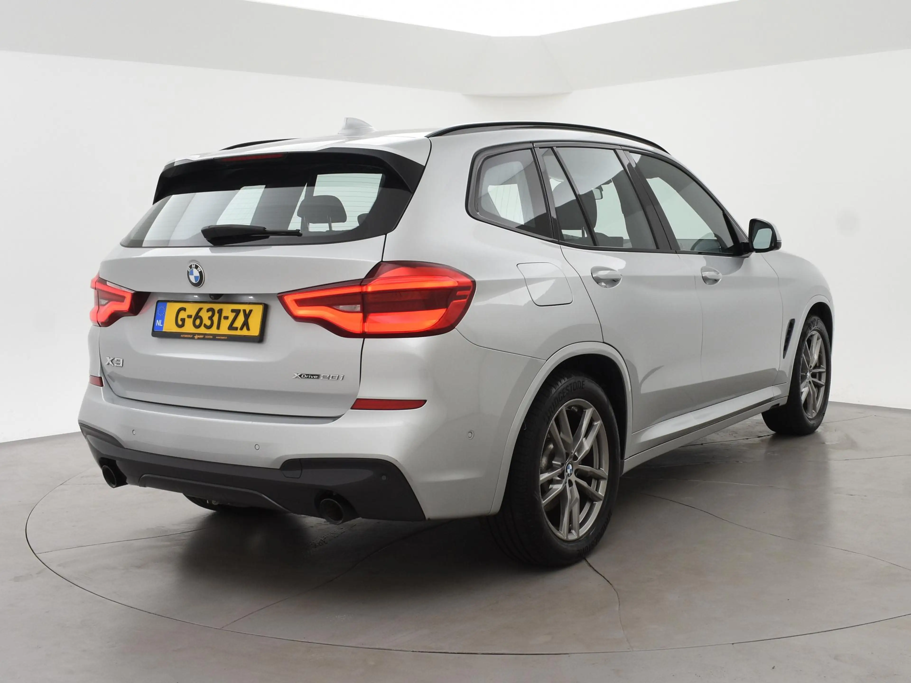 BMW X3 xDrive20i 184 PK M-SPORT H.E. EDITION + HEAD-UP | — photo 2