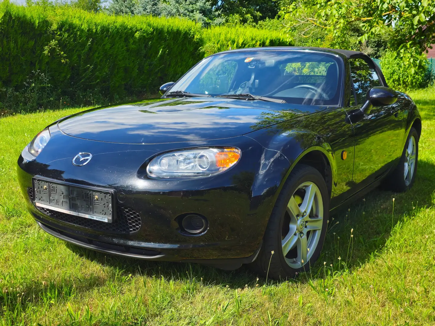 Mazda MX-5 MX-5 1,8i Challenge Challenge Schwarz - 1
