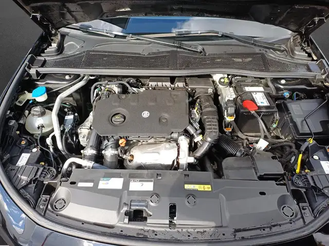 Peugeot 308 view 5